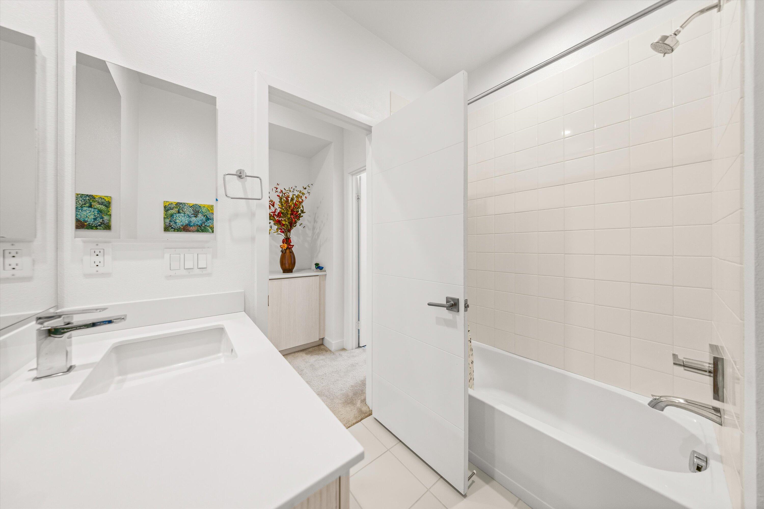 Goleta, California 93117, United States, 4 Bedrooms Bedrooms, ,4 BathroomsBathrooms,Residential,Active,134680