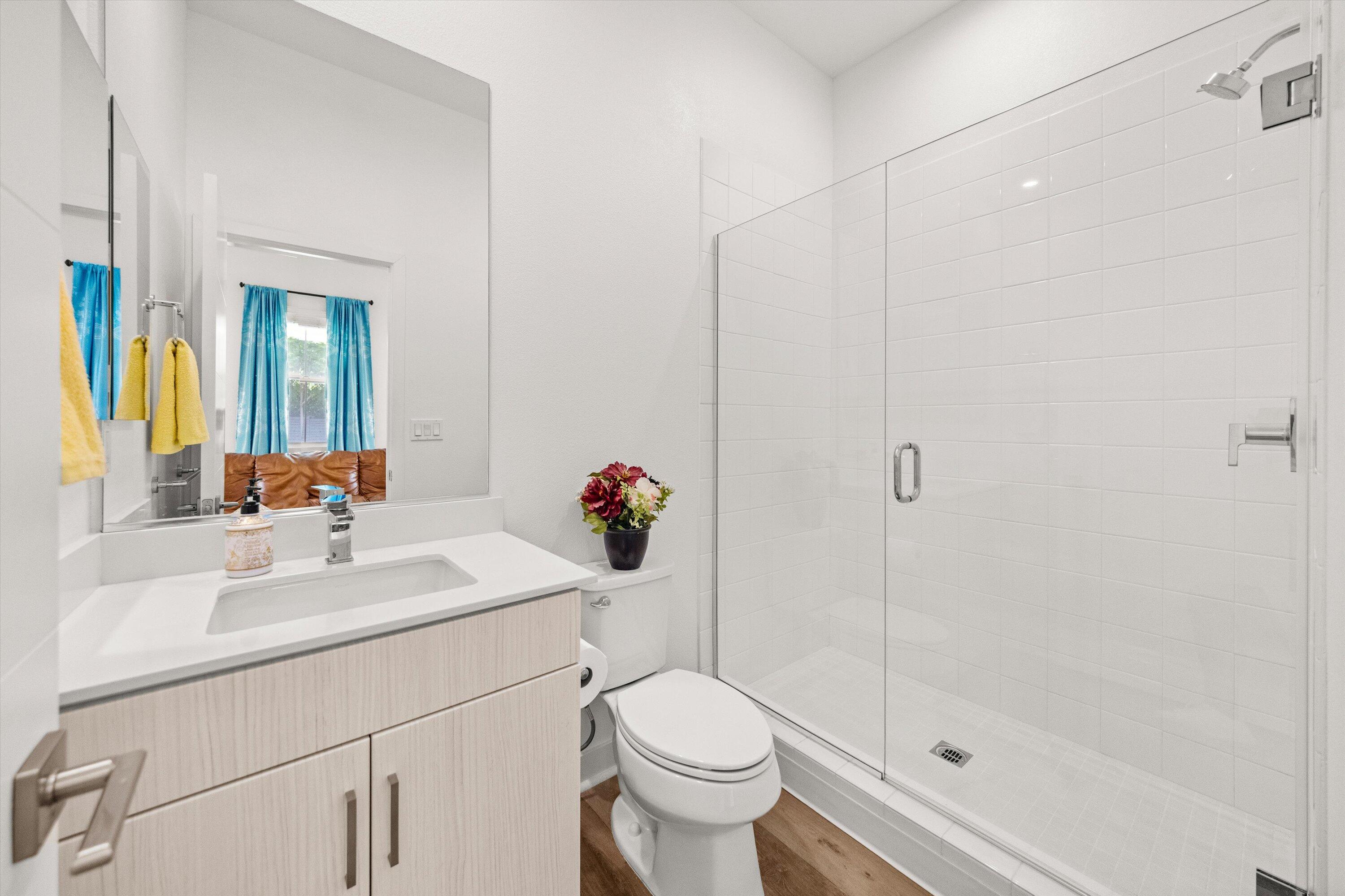 Goleta, California 93117, United States, 4 Bedrooms Bedrooms, ,4 BathroomsBathrooms,Residential,Active,134680