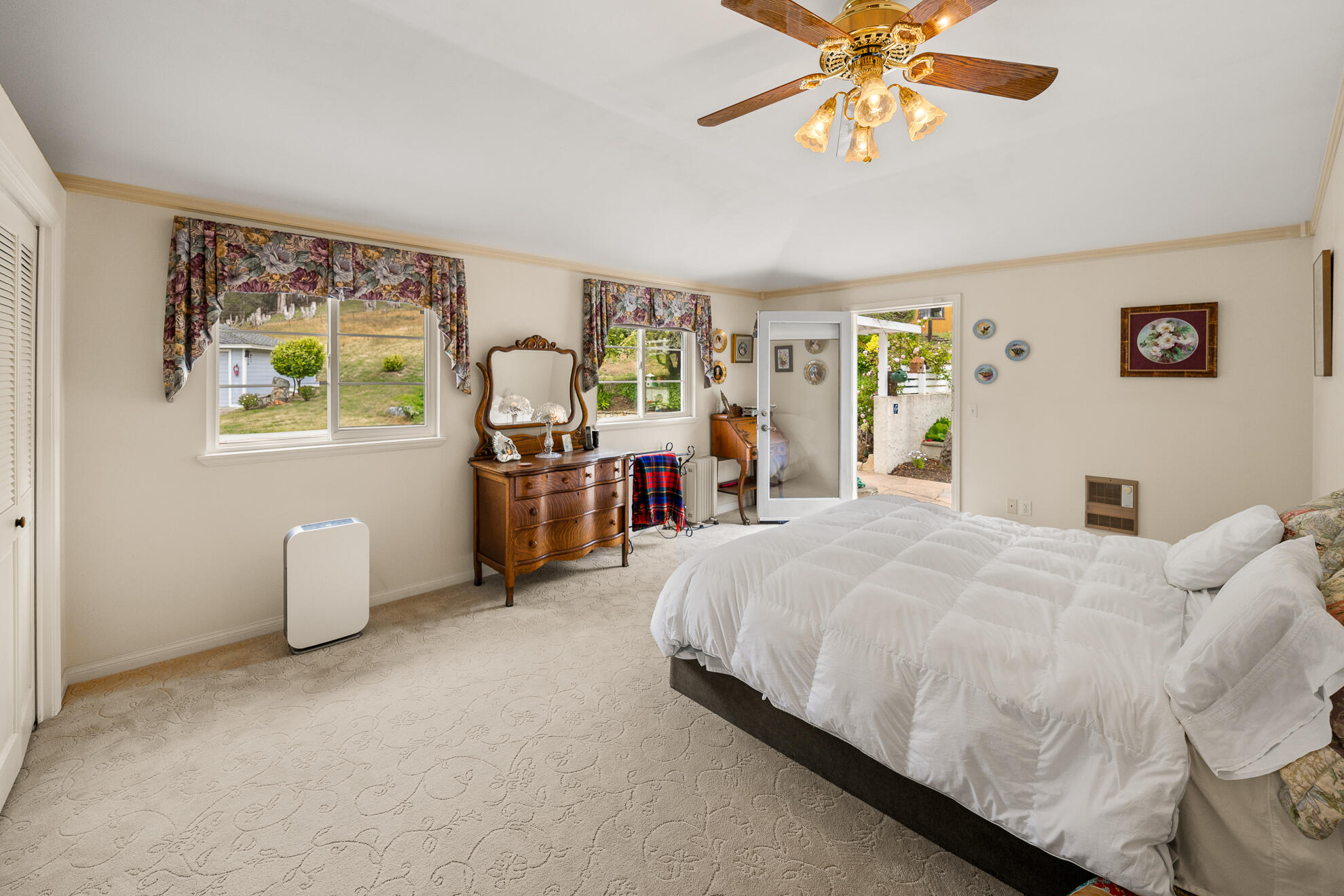 Lompoc, California 93436, United States, 4 Bedrooms Bedrooms, ,3 BathroomsBathrooms,Residential,Active,128211