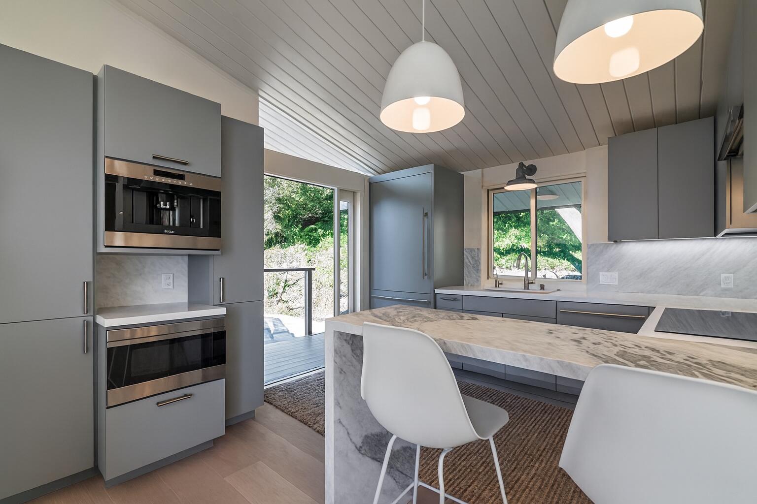 285 Las Alturas Road