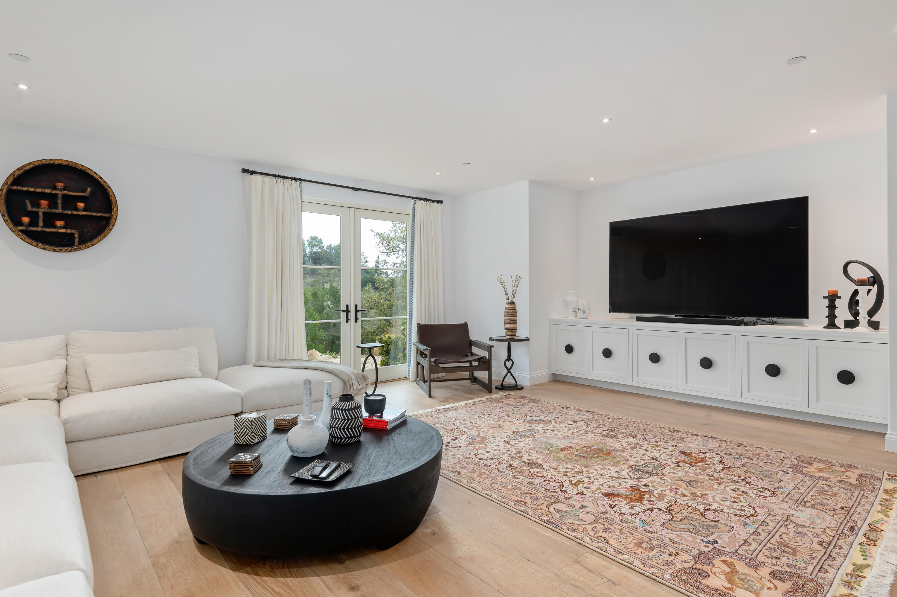 Santa Barbara, California 93108, United States, 6 Bedrooms Bedrooms, ,7 BathroomsBathrooms,Residential,Active,12532