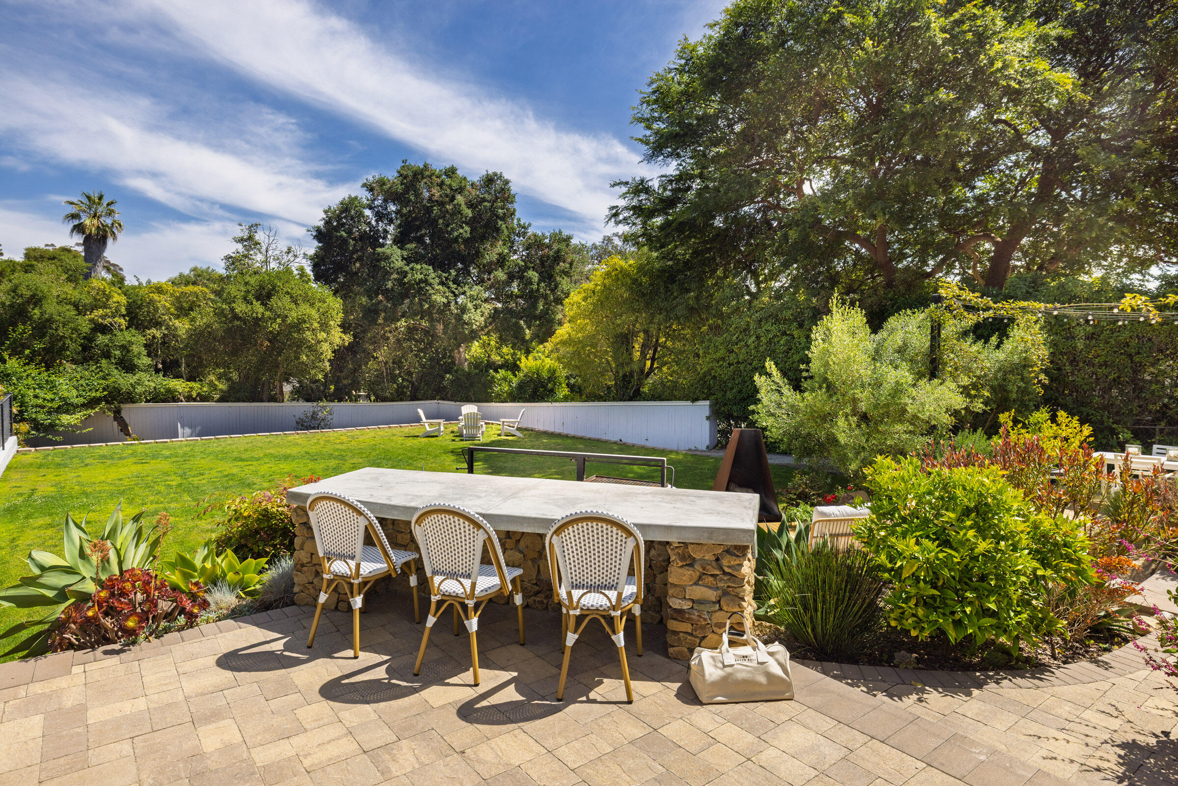 Santa Barbara, California 93108, United States, 2 Bedrooms Bedrooms, ,2 BathroomsBathrooms,Residential,Active,133867