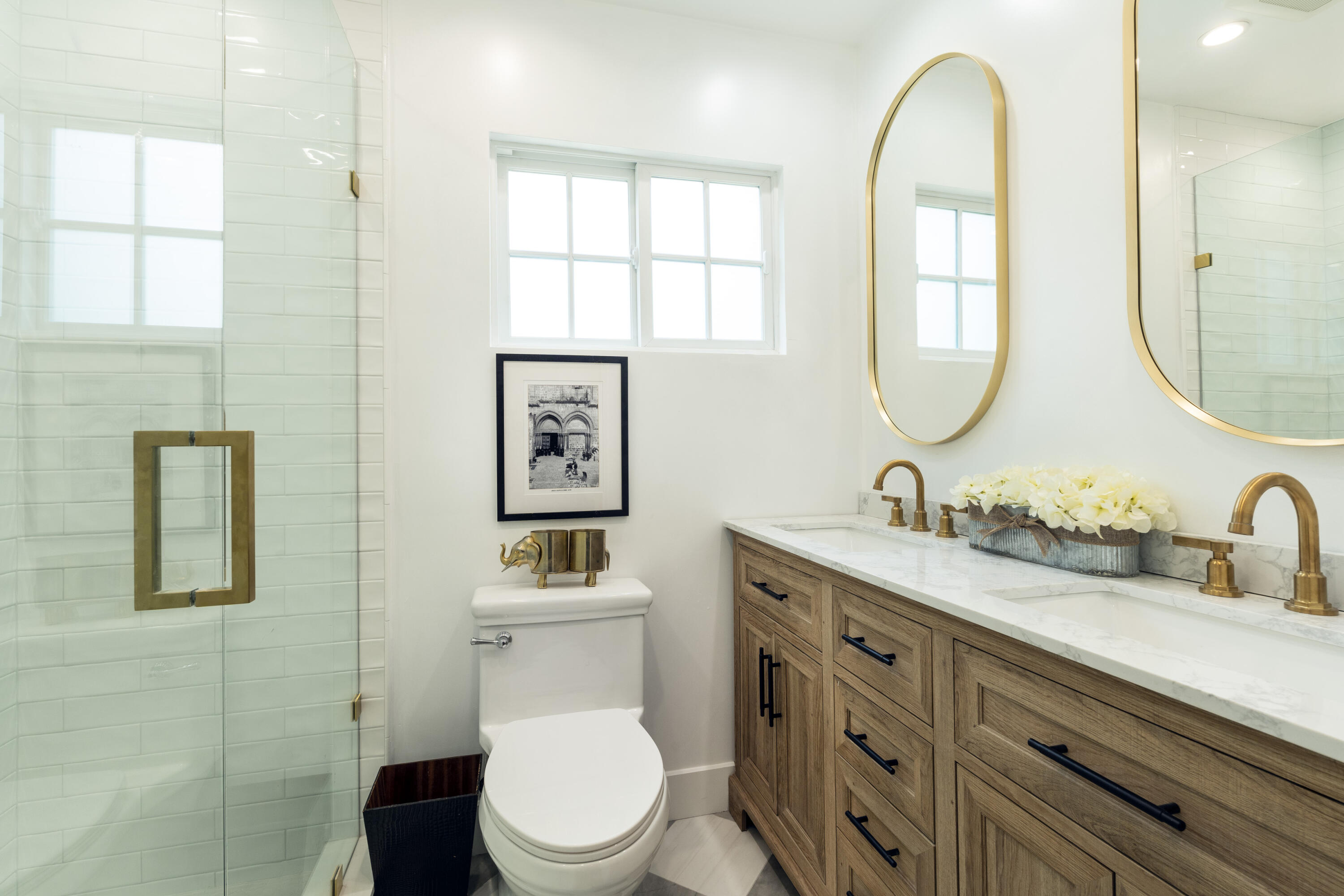 Santa Barbara, California 93108, United States, 4 Bedrooms Bedrooms, ,1 BathroomBathrooms,Residential,Active,196035