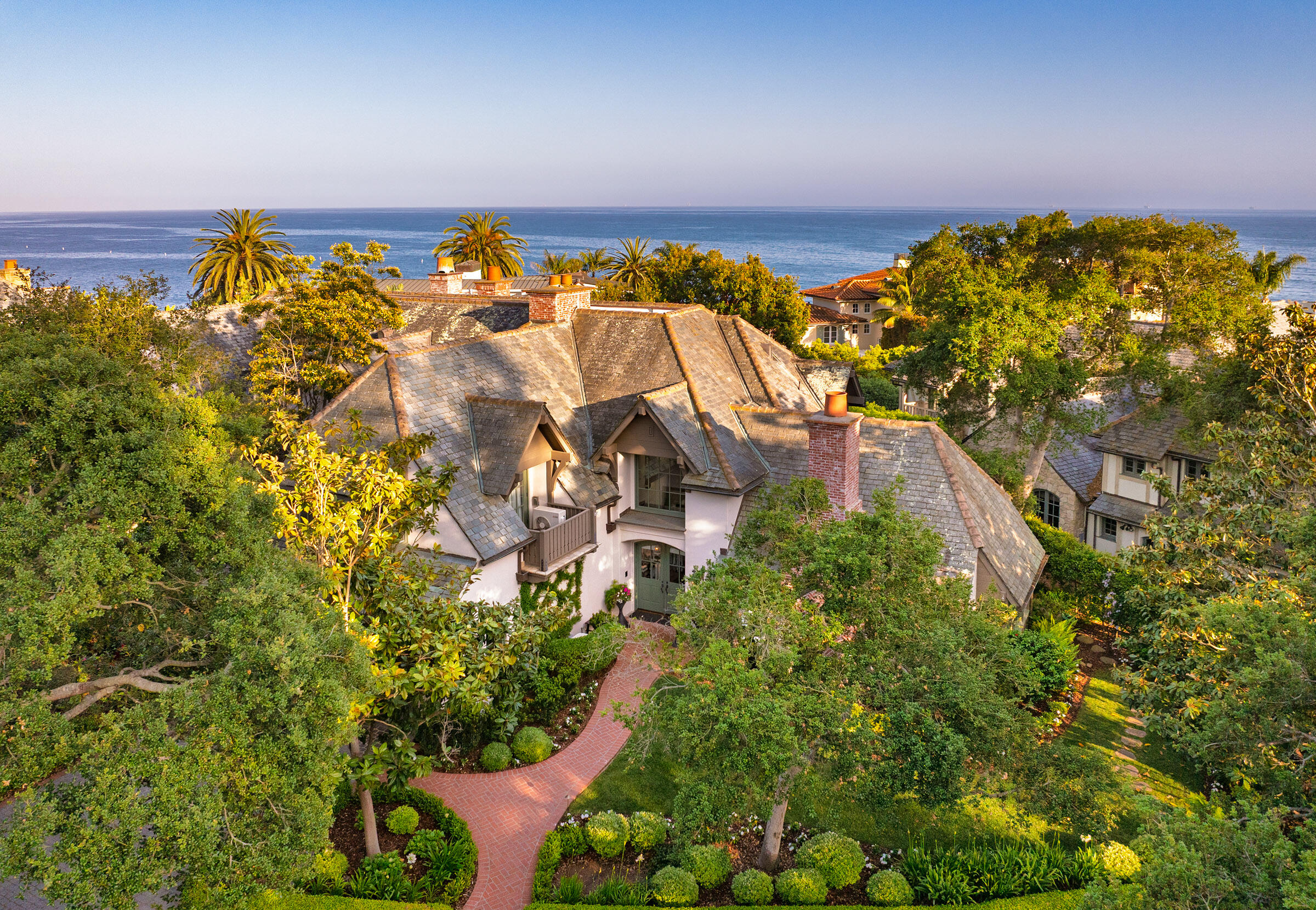 Santa Barbara, California 93108, United States, 2 Bedrooms Bedrooms, ,3 BathroomsBathrooms,Residential,Pending,136461