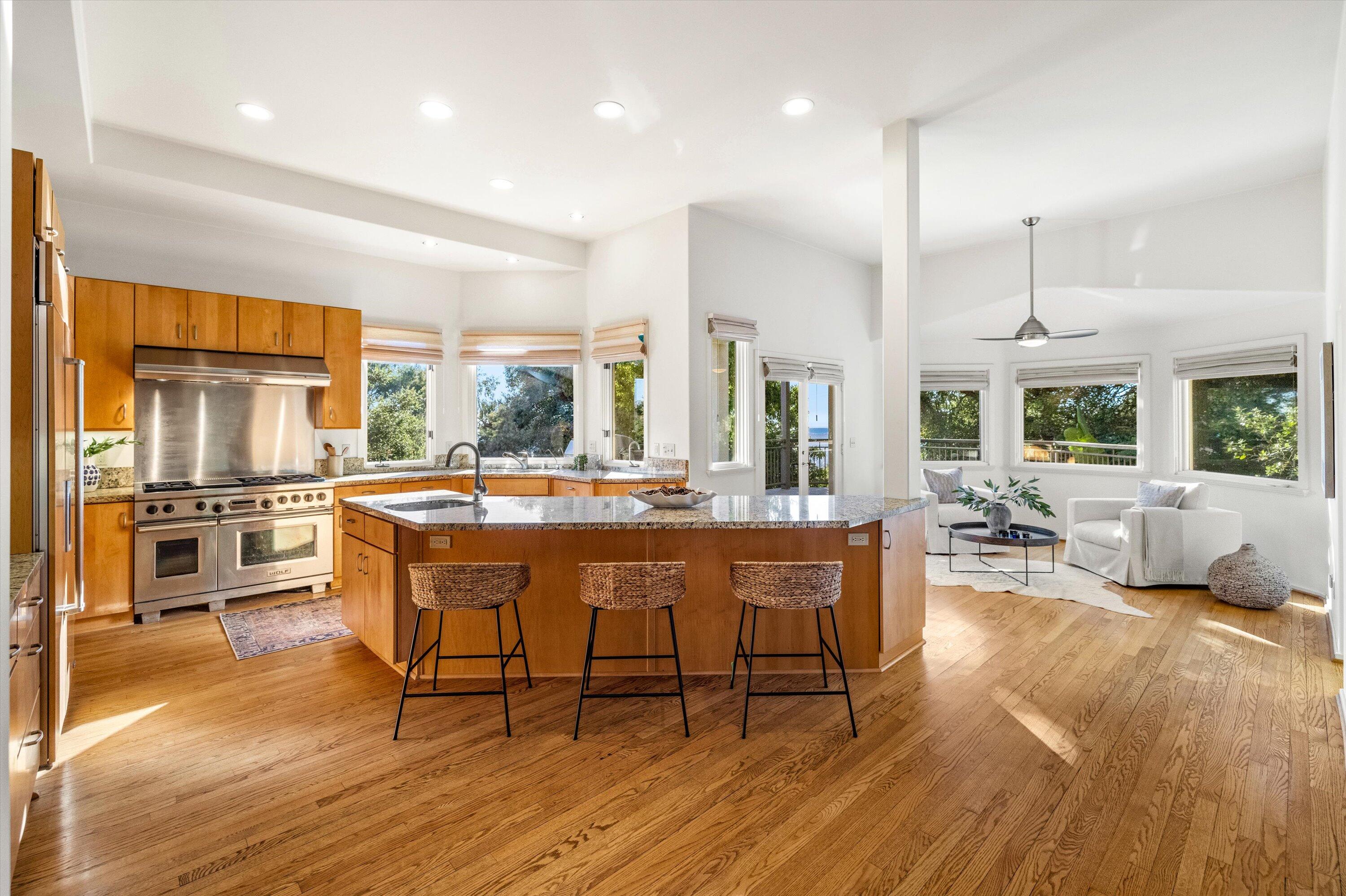 Santa Barbara, California 93103, United States, 4 Bedrooms Bedrooms, ,3 BathroomsBathrooms,Residential,Active,23536