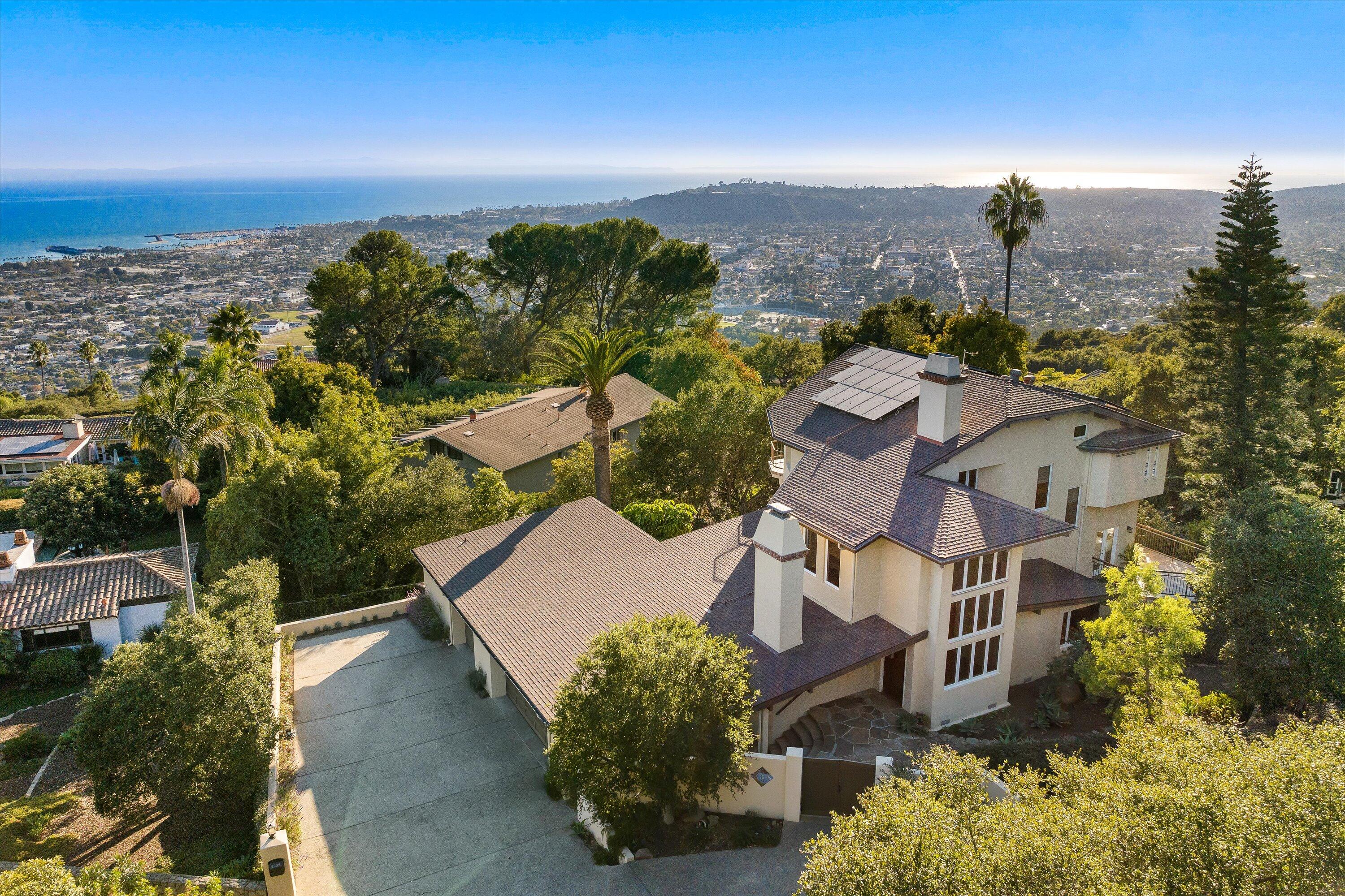 Santa Barbara, California 93103, United States, 4 Bedrooms Bedrooms, ,3 BathroomsBathrooms,Residential,Active,23536