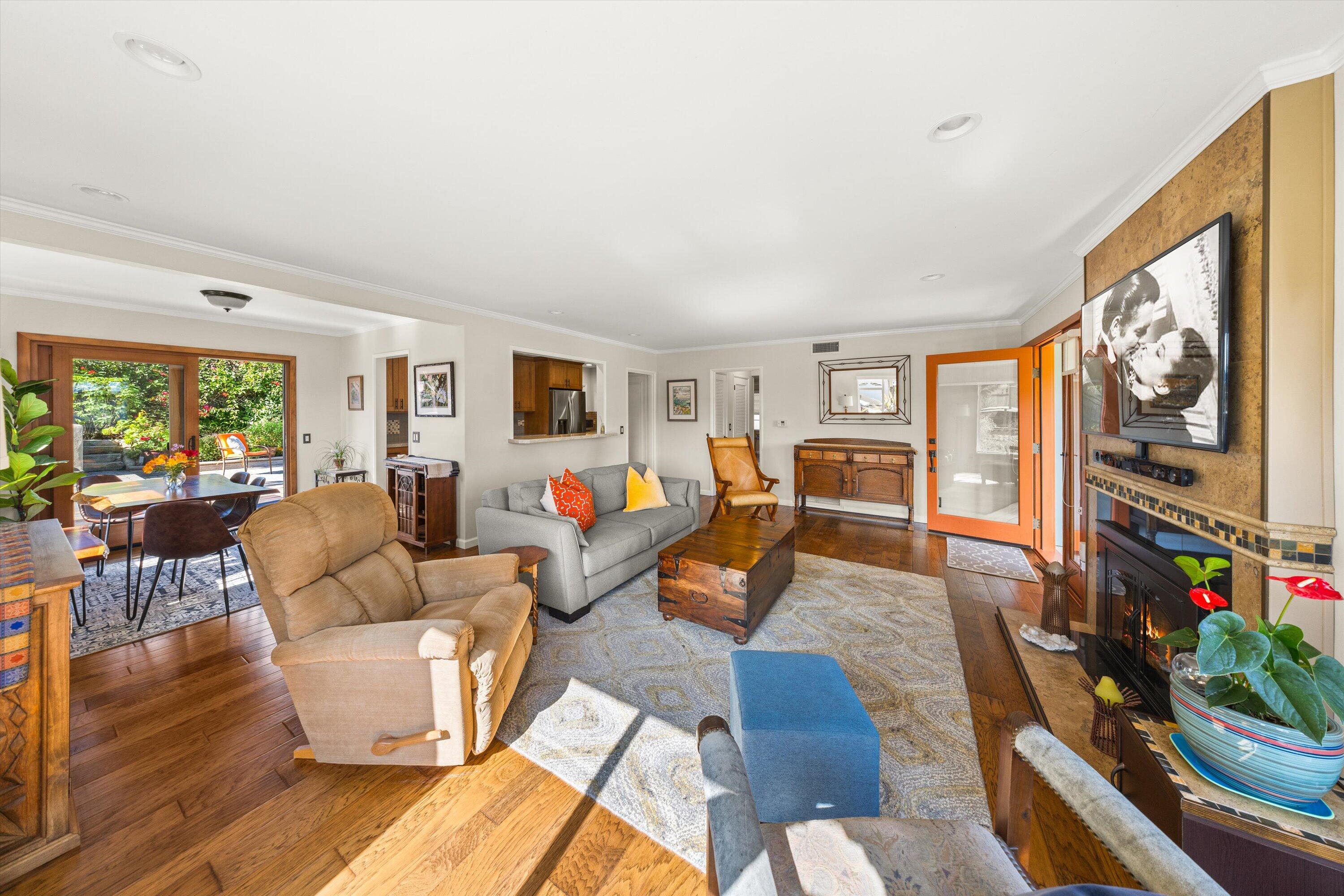 Santa Barbara, California 93109, United States, 3 Bedrooms Bedrooms, ,2 BathroomsBathrooms,Residential,Active,161859