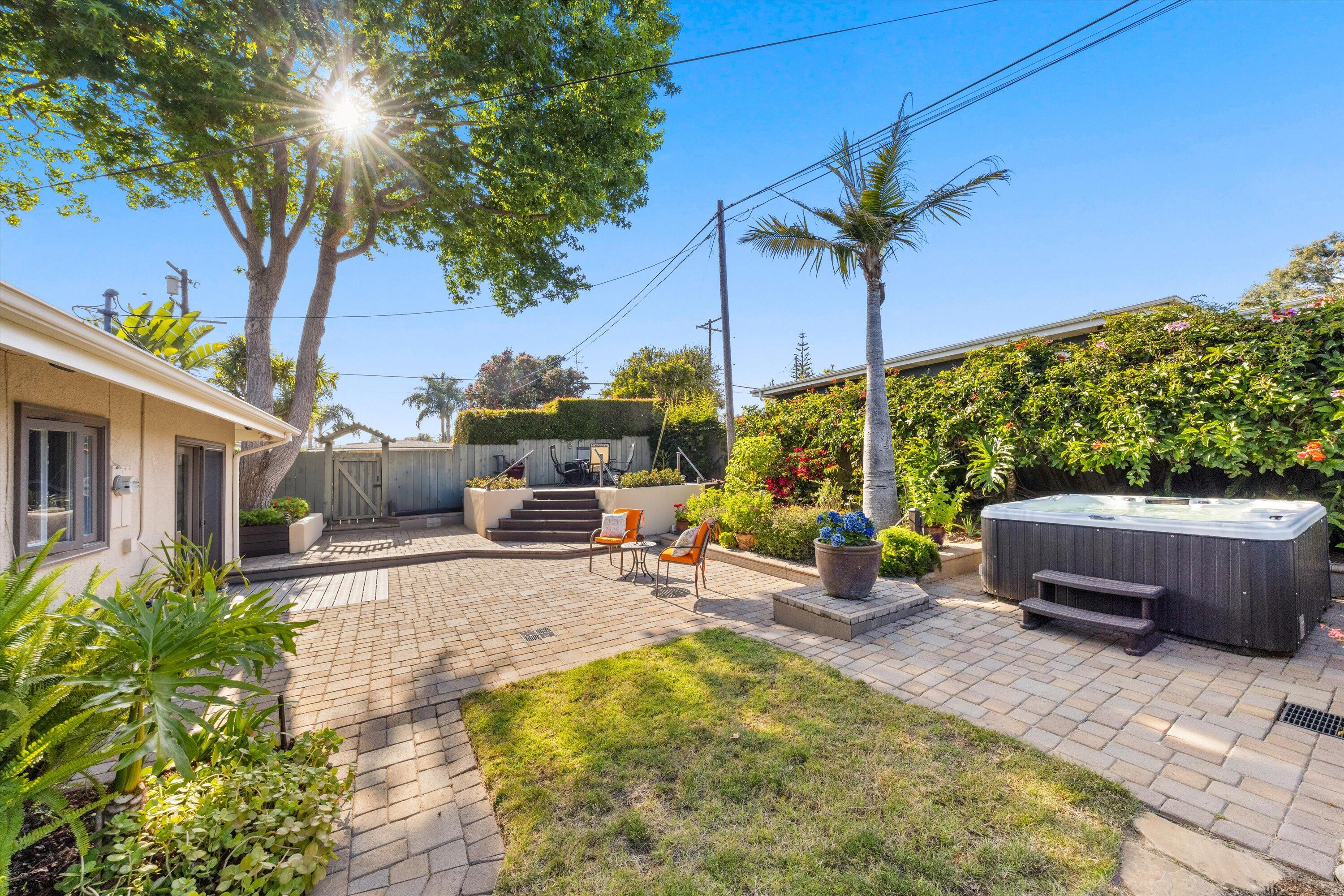 Santa Barbara, California 93109, United States, 3 Bedrooms Bedrooms, ,2 BathroomsBathrooms,Residential,Active,161859