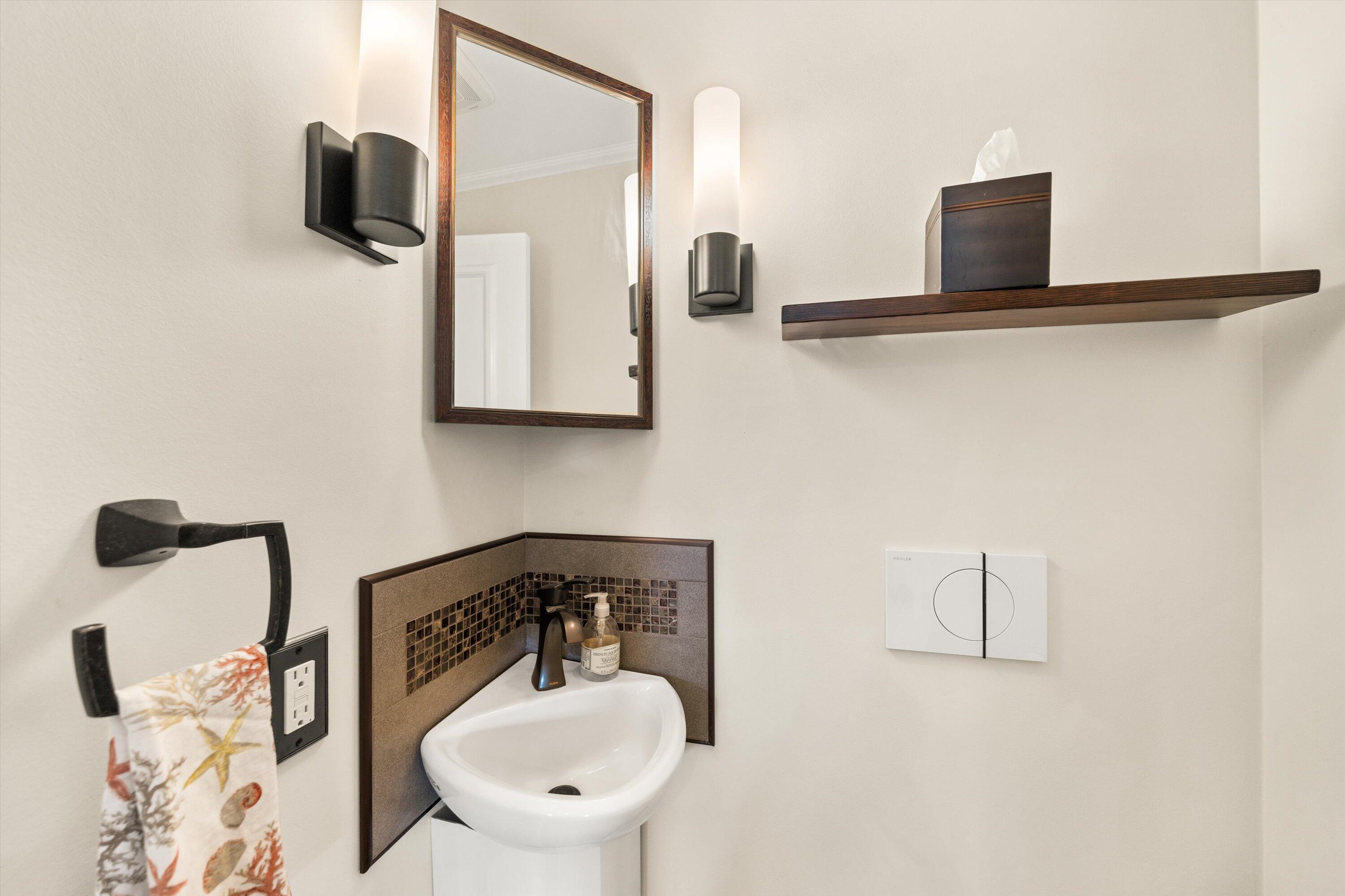 Santa Barbara, California 93109, United States, 3 Bedrooms Bedrooms, ,2 BathroomsBathrooms,Residential,Active,161859