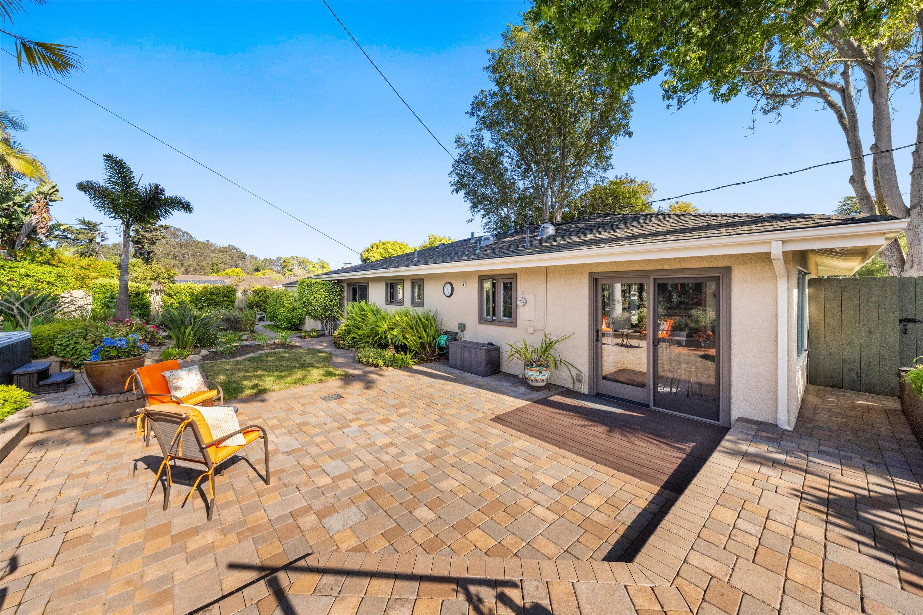 Santa Barbara, California 93109, United States, 3 Bedrooms Bedrooms, ,2 BathroomsBathrooms,Residential,Active,161859