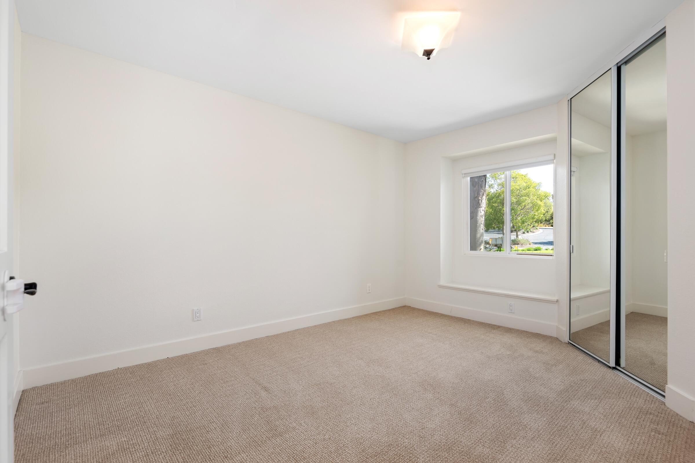 Santa Barbara, California 93111, United States, 3 Bedrooms Bedrooms, ,2 BathroomsBathrooms,Residential,Active,211232