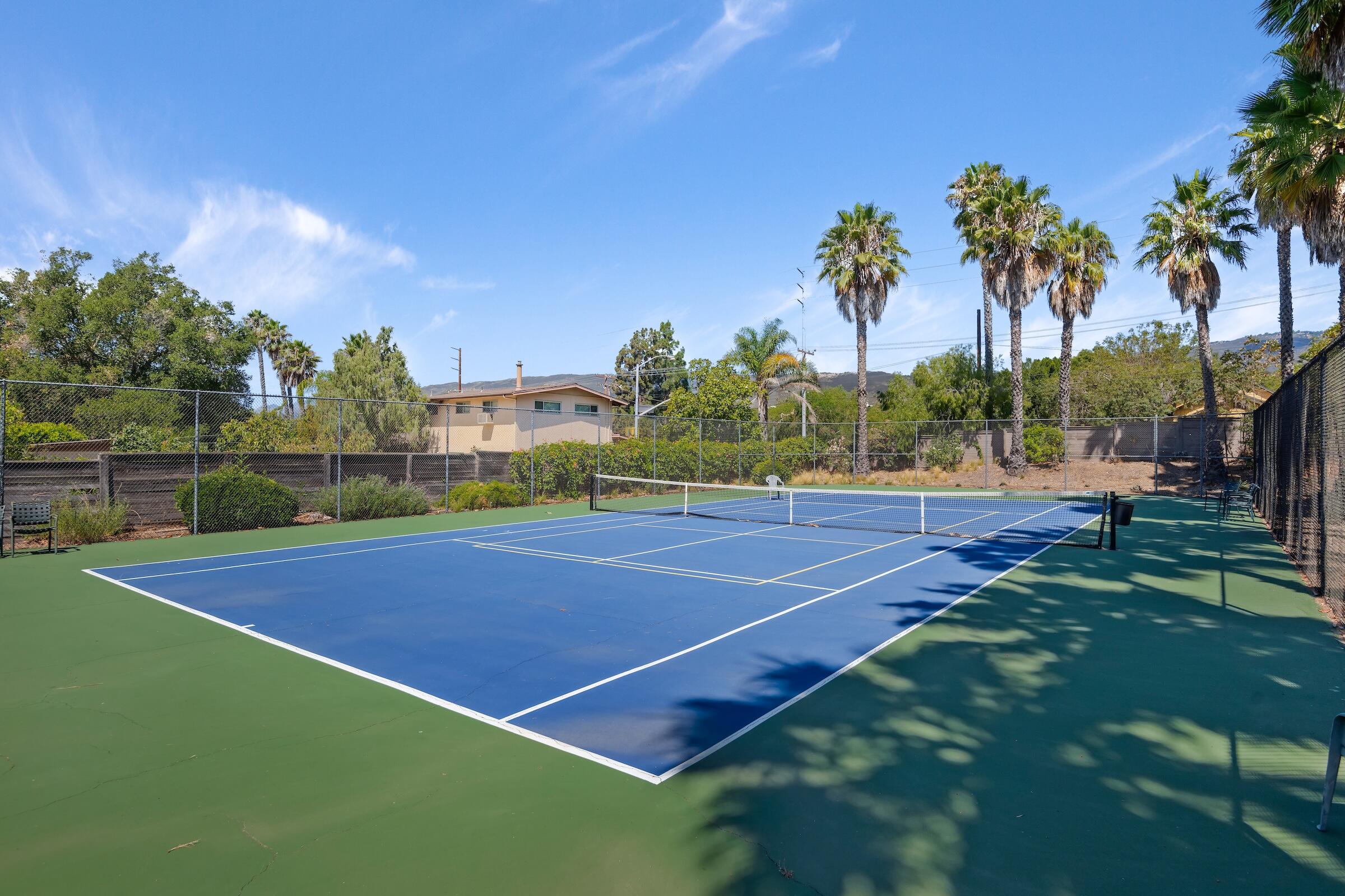 Santa Barbara, California 93111, United States, 3 Bedrooms Bedrooms, ,2 BathroomsBathrooms,Residential,Active,211232