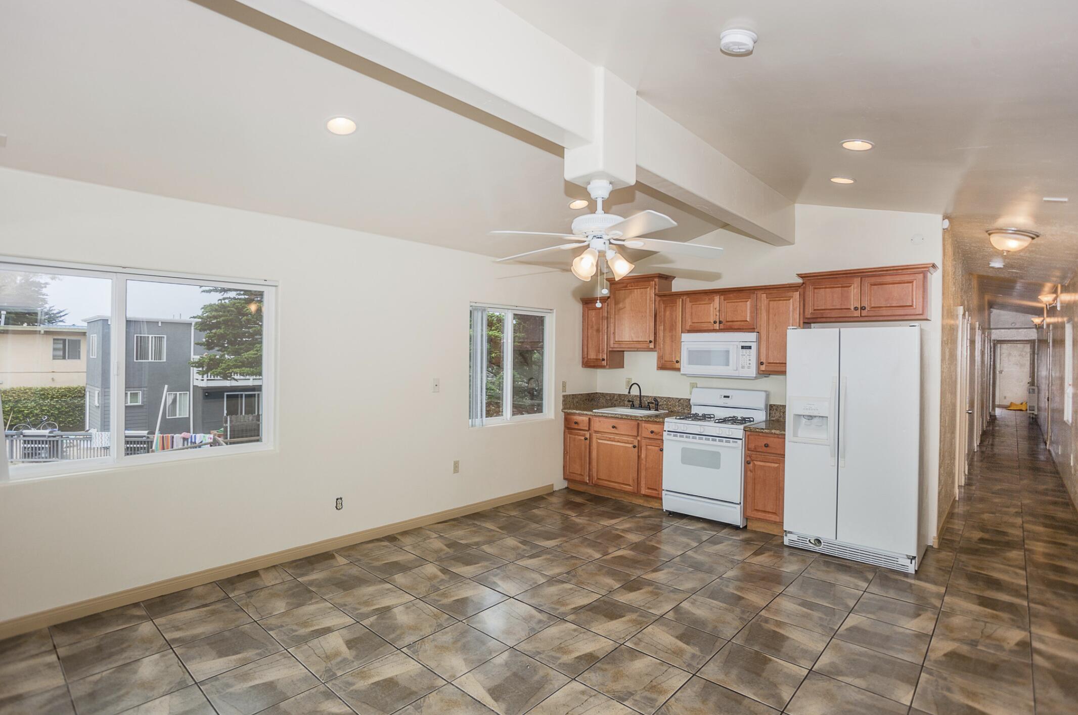 Isla Vista, California 93117, United States, ,Residential,Pending,74858