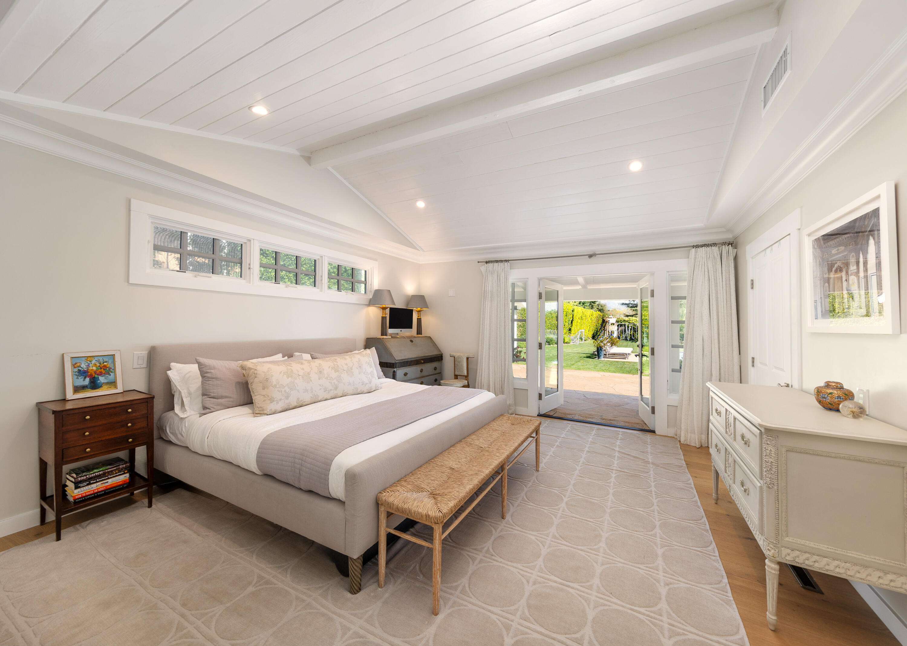 Santa Barbara, California 93108, United States, 4 Bedrooms Bedrooms, ,4 BathroomsBathrooms,Residential,Active,189854