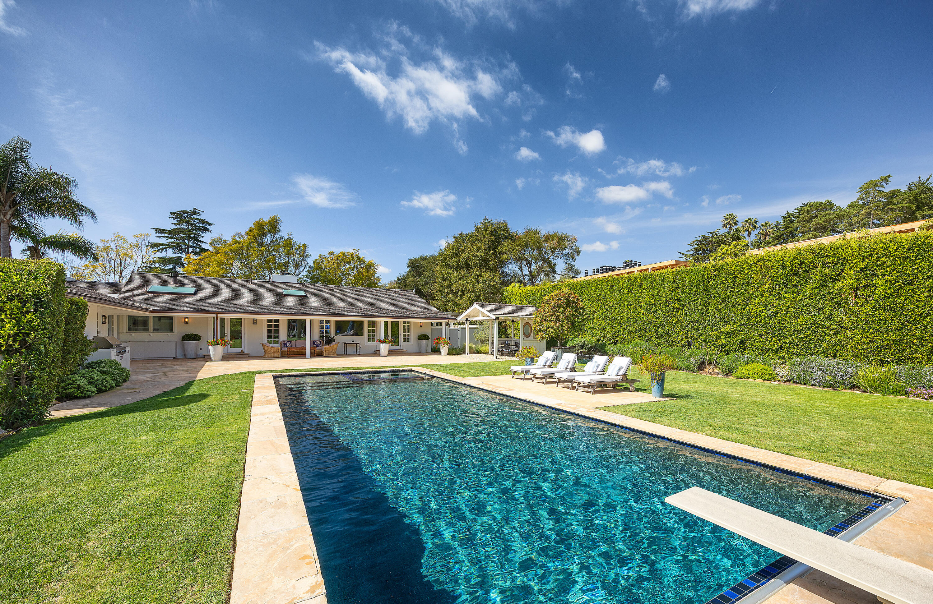 Santa Barbara, California 93108, United States, 4 Bedrooms Bedrooms, ,4 BathroomsBathrooms,Residential,Active,189854