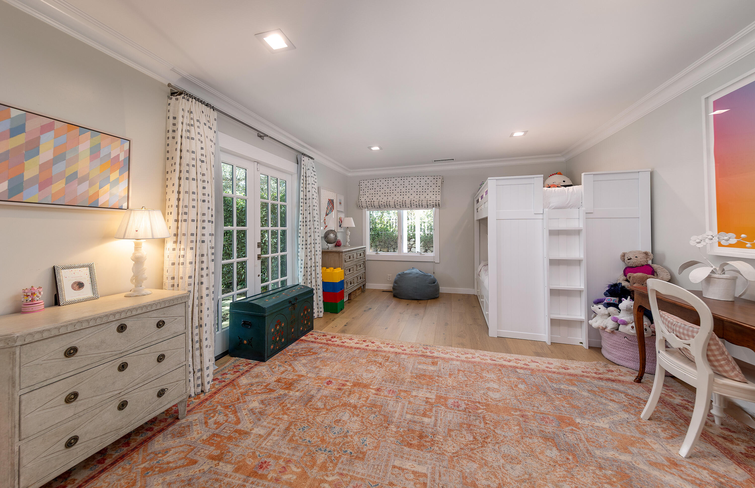 Santa Barbara, California 93108, United States, 4 Bedrooms Bedrooms, ,4 BathroomsBathrooms,Residential,Active,189854