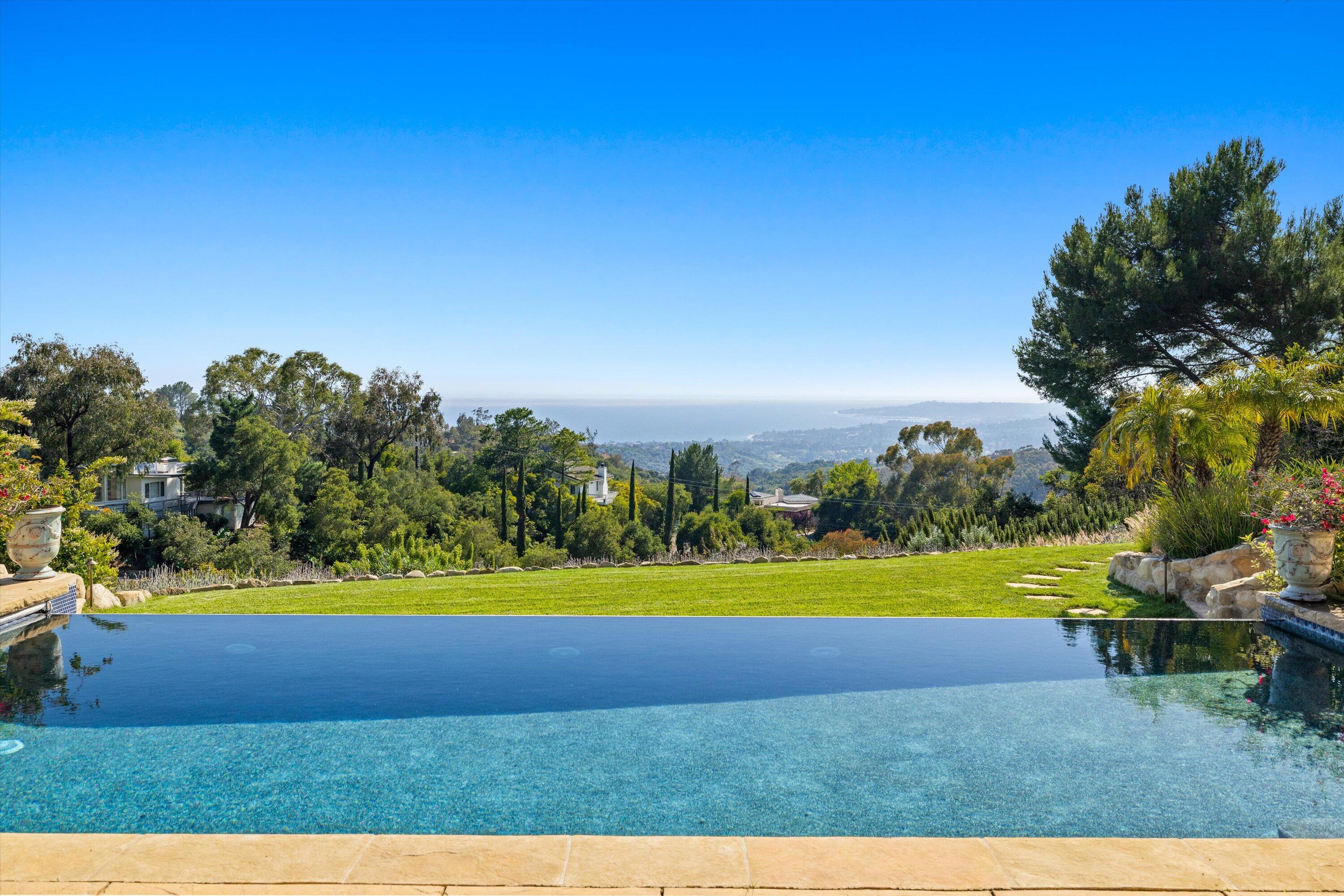 Montecito, California 93108, United States, 4 Bedrooms Bedrooms, ,6 BathroomsBathrooms,Residential,Active,54704