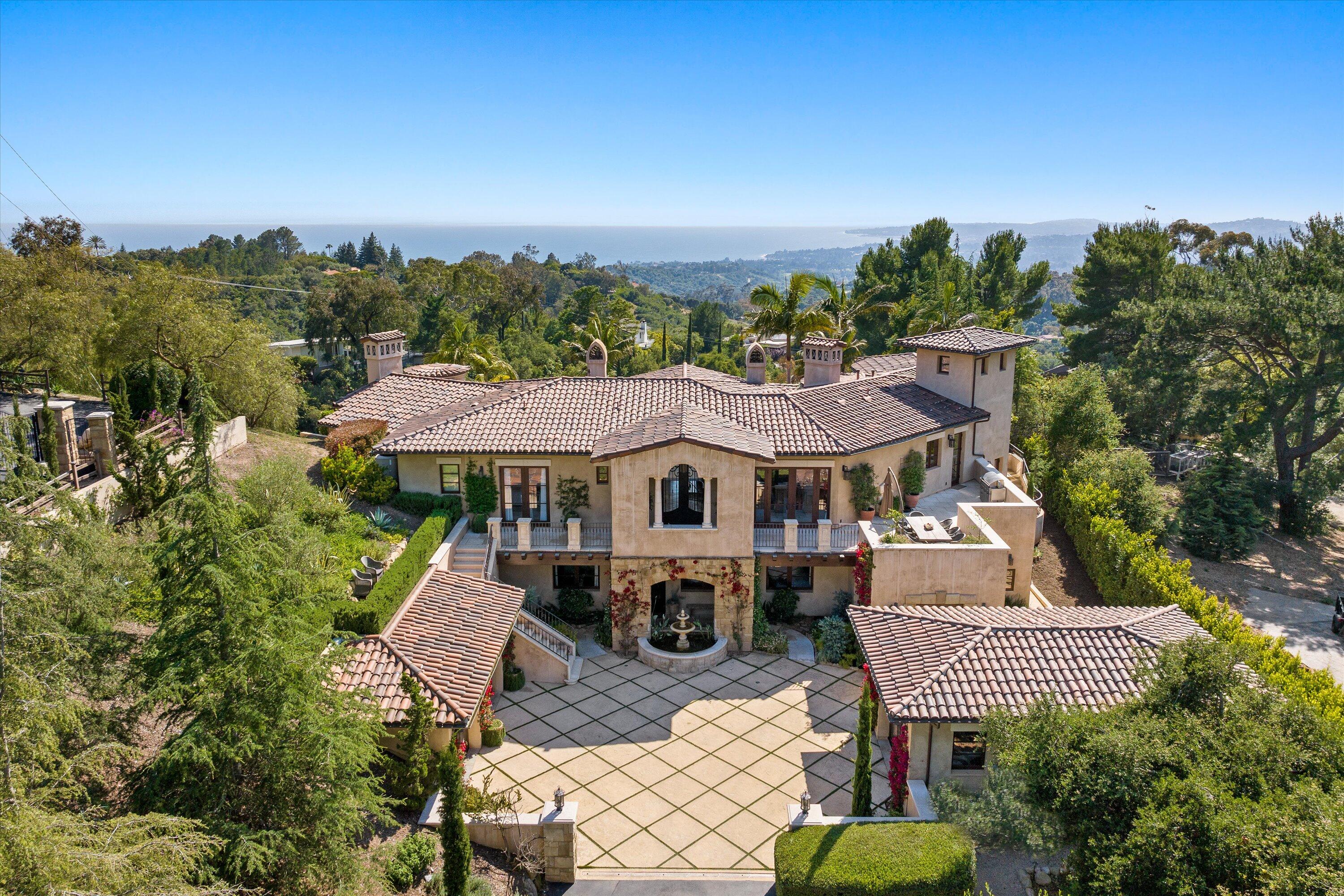 Montecito, California 93108, United States, 4 Bedrooms Bedrooms, ,6 BathroomsBathrooms,Residential,Active,54704