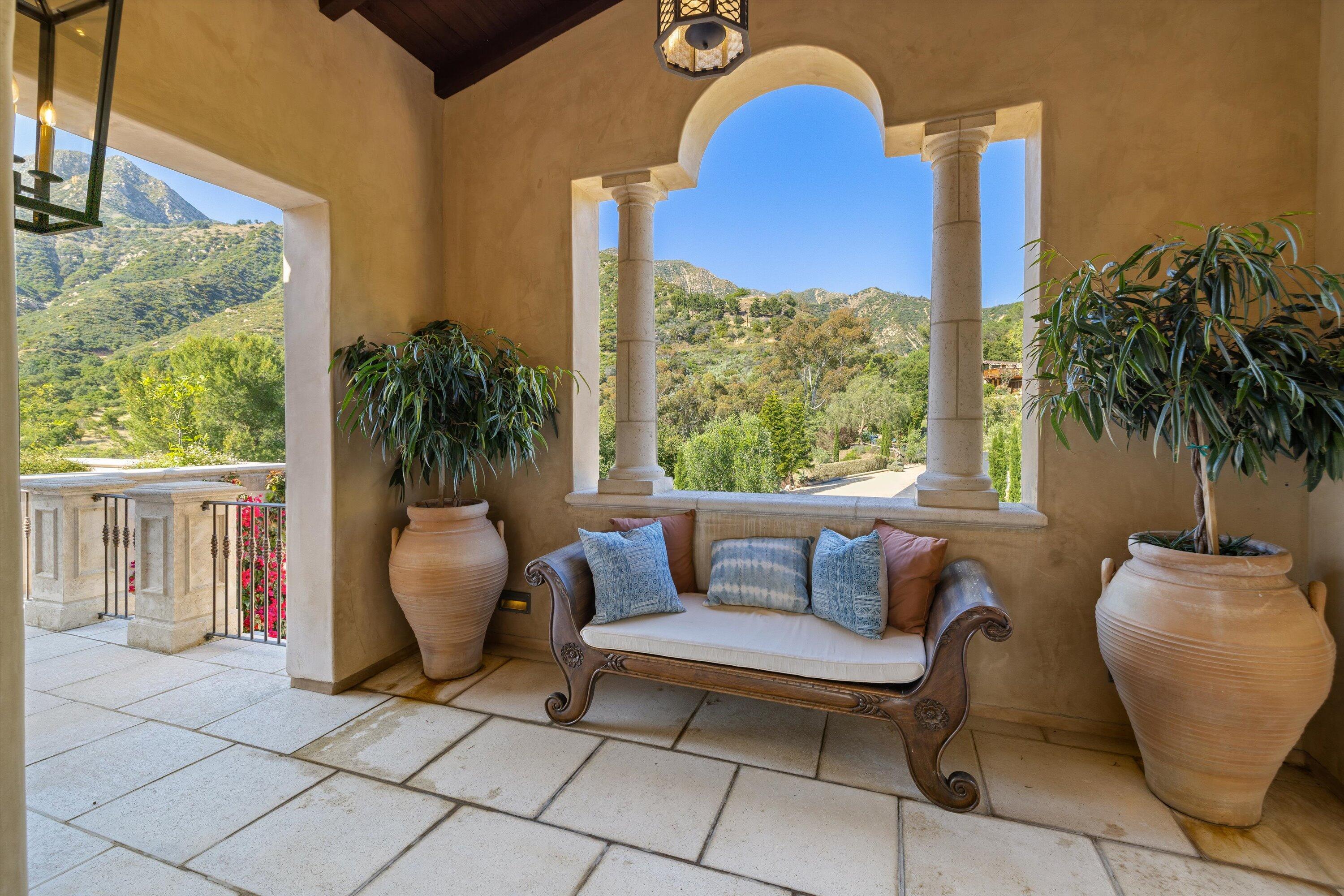 Montecito, California 93108, United States, 4 Bedrooms Bedrooms, ,6 BathroomsBathrooms,Residential,Active,54704