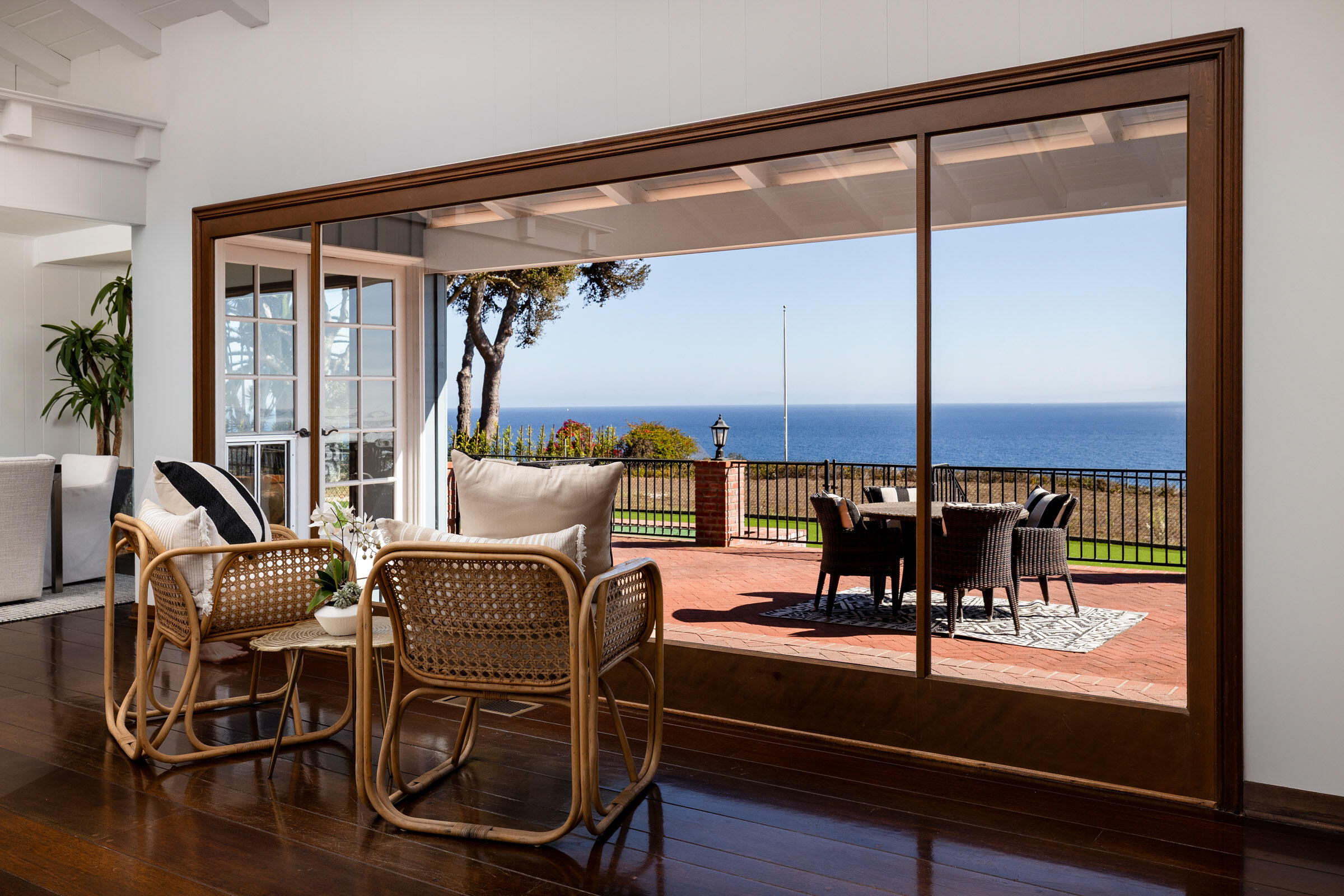 Santa Barbara, California 93110, United States, 5 Bedrooms Bedrooms, ,6 BathroomsBathrooms,Residential,Active,208849