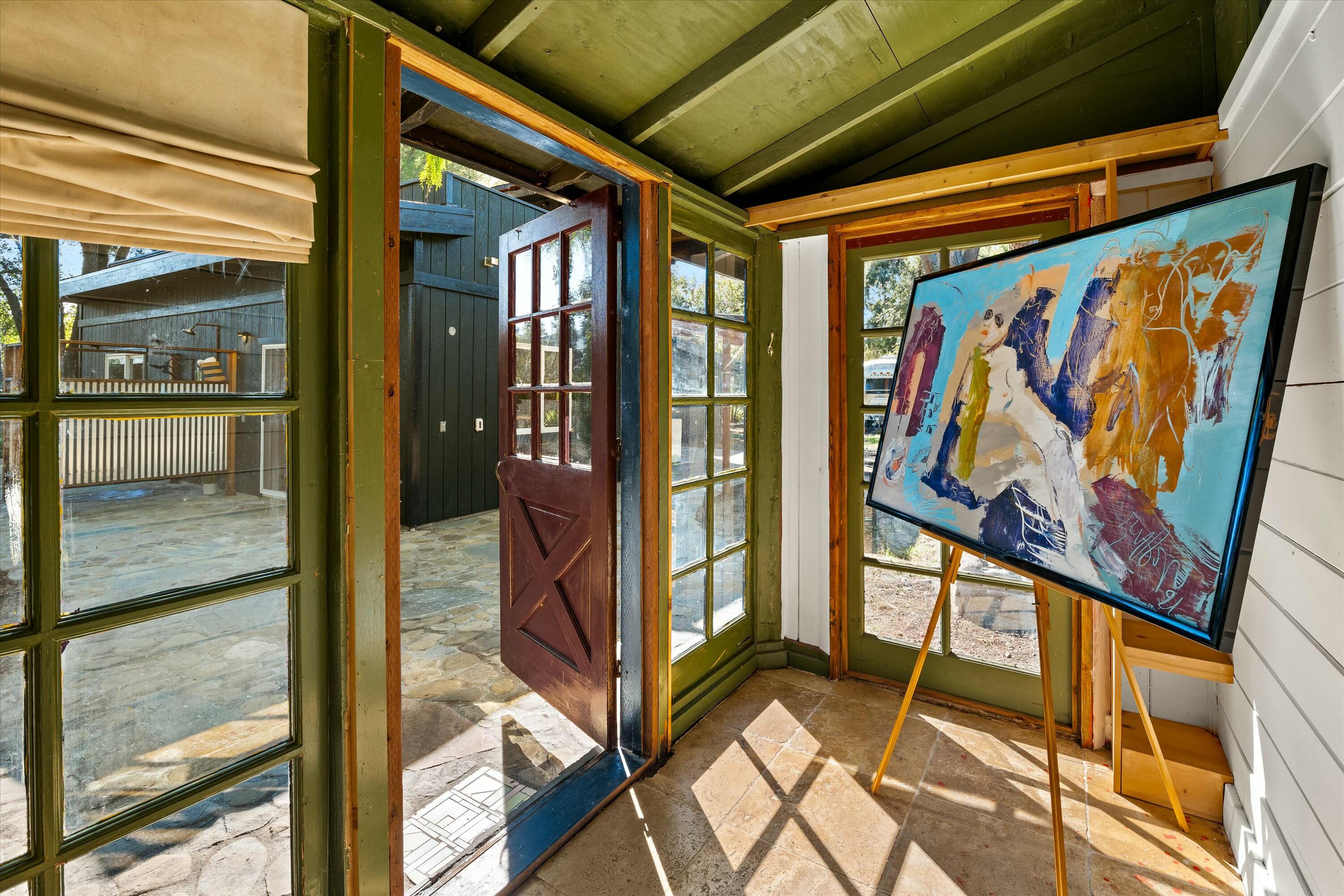 Ojai, California 93023, United States, 3 Bedrooms Bedrooms, ,2 BathroomsBathrooms,Residential,Active,89962