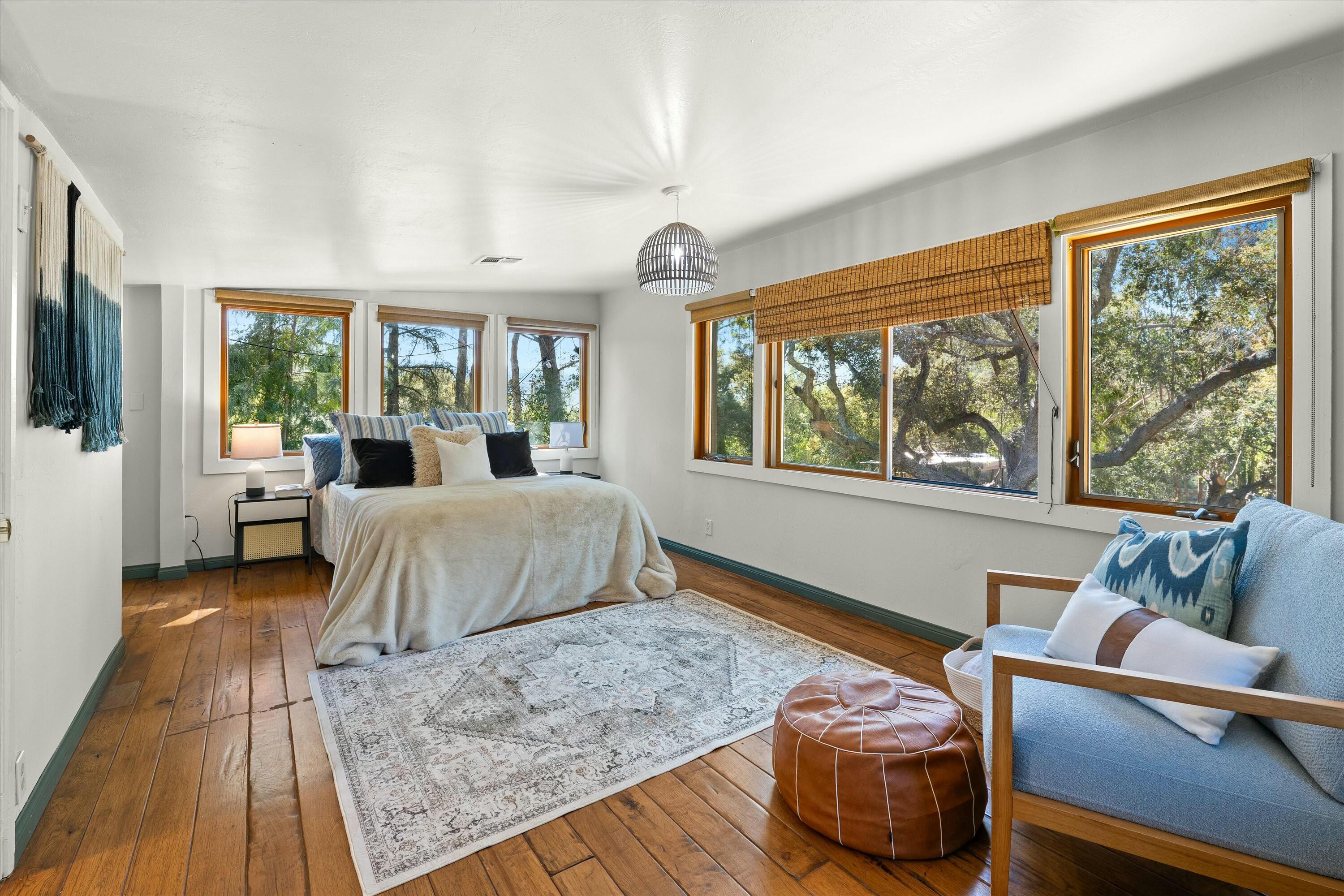 Ojai, California 93023, United States, 3 Bedrooms Bedrooms, ,2 BathroomsBathrooms,Residential,Active,89962