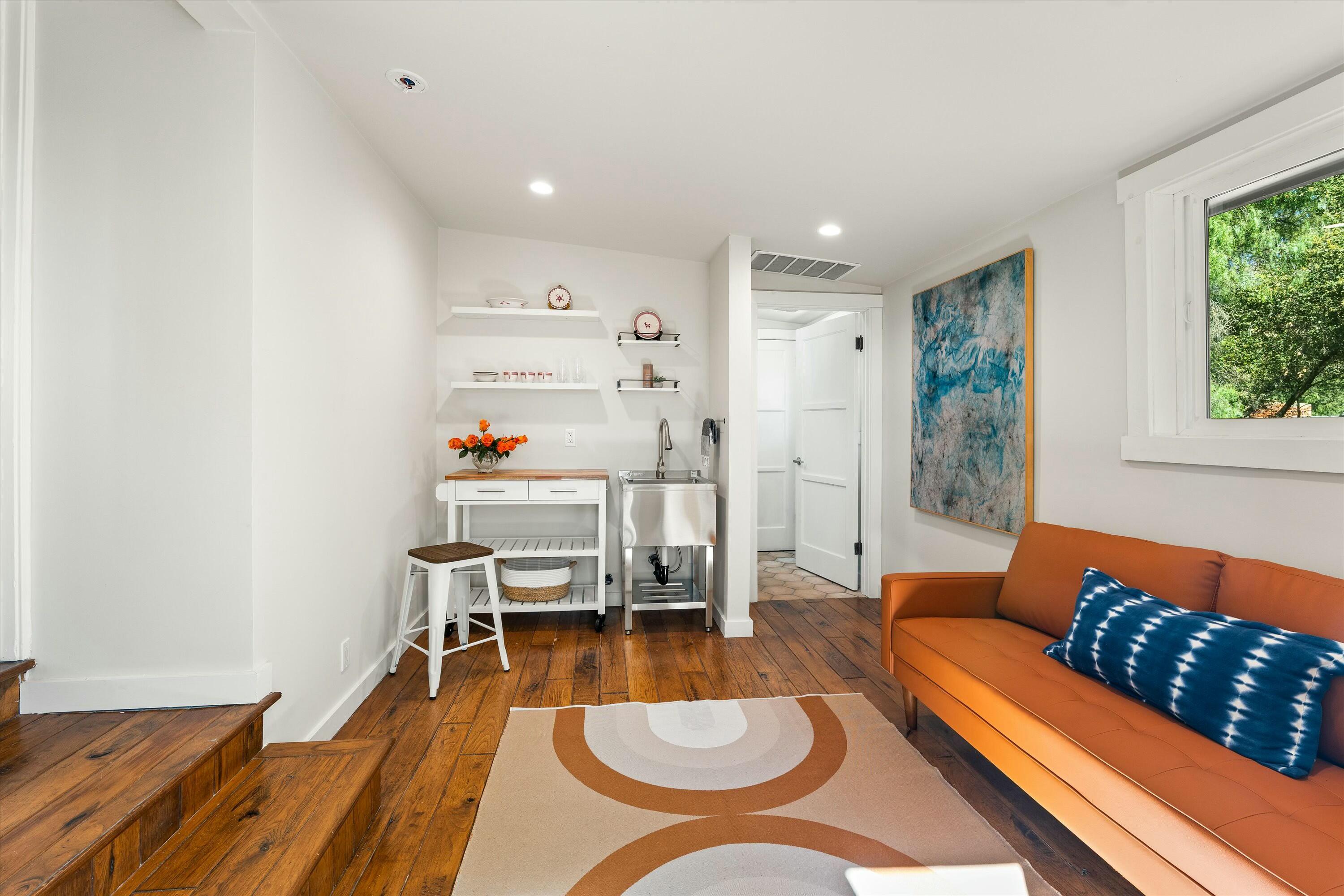 Ojai, California 93023, United States, 3 Bedrooms Bedrooms, ,2 BathroomsBathrooms,Residential,Active,89962