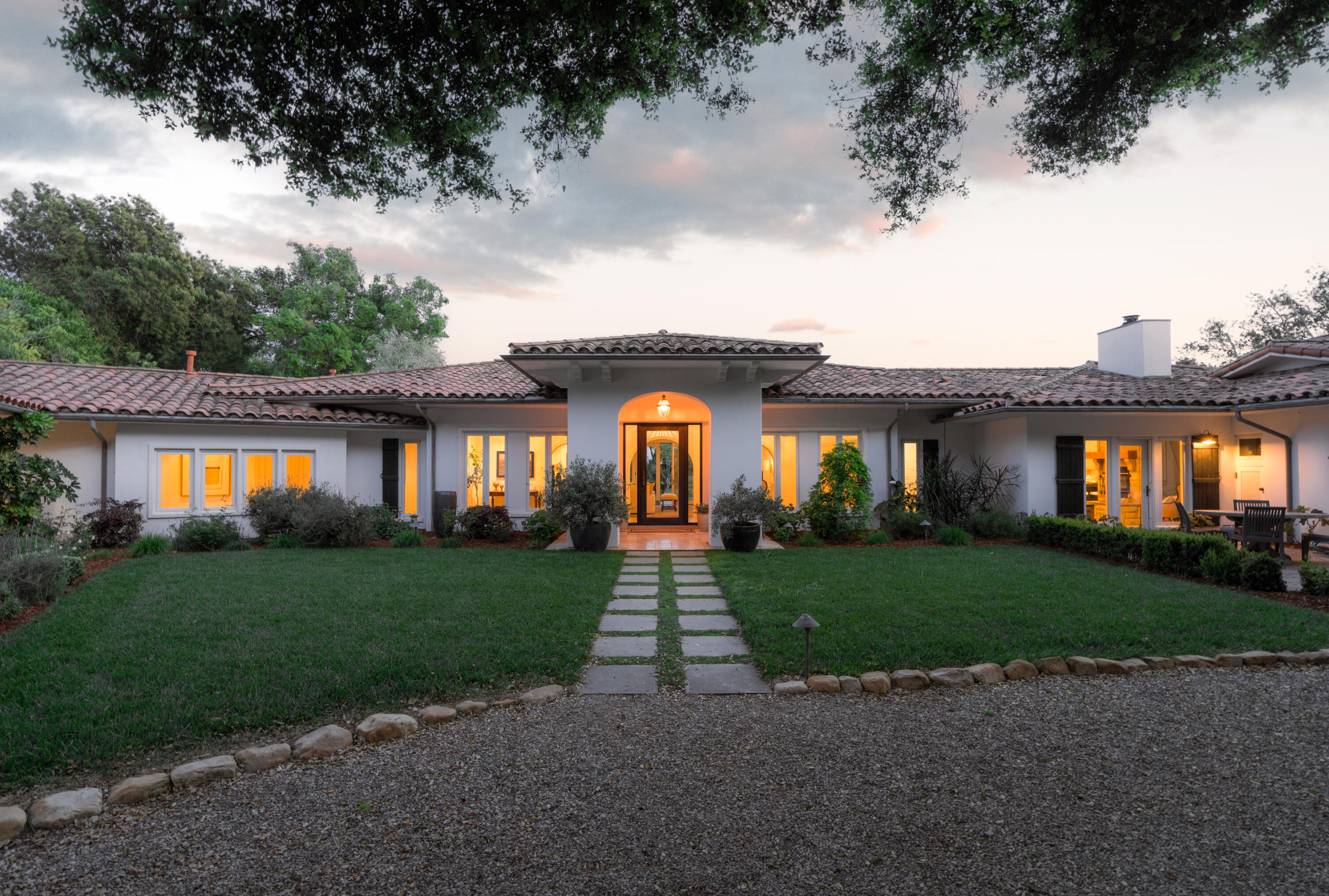 Santa Barbara, California 93108, United States, 4 Bedrooms Bedrooms, ,5 BathroomsBathrooms,Residential,Active,108552