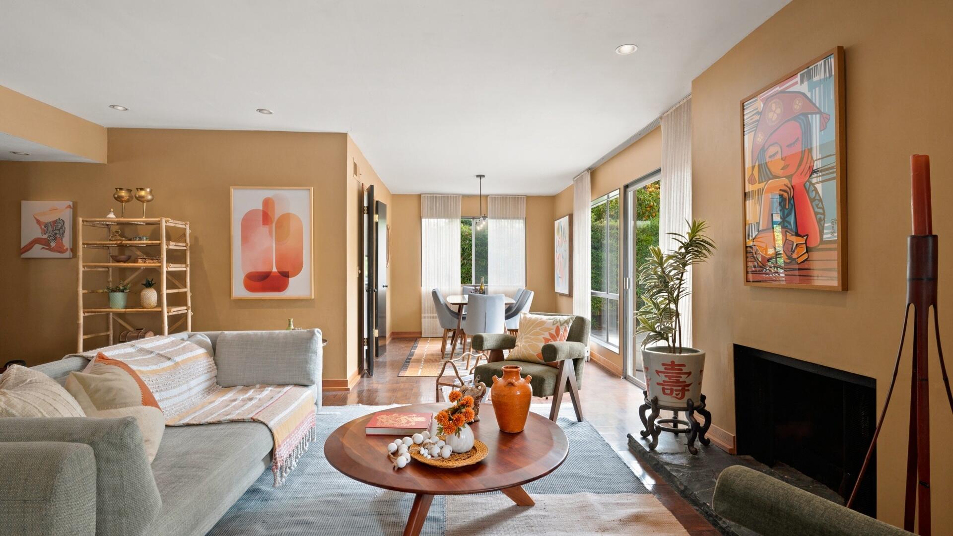 435 Camino Talavera