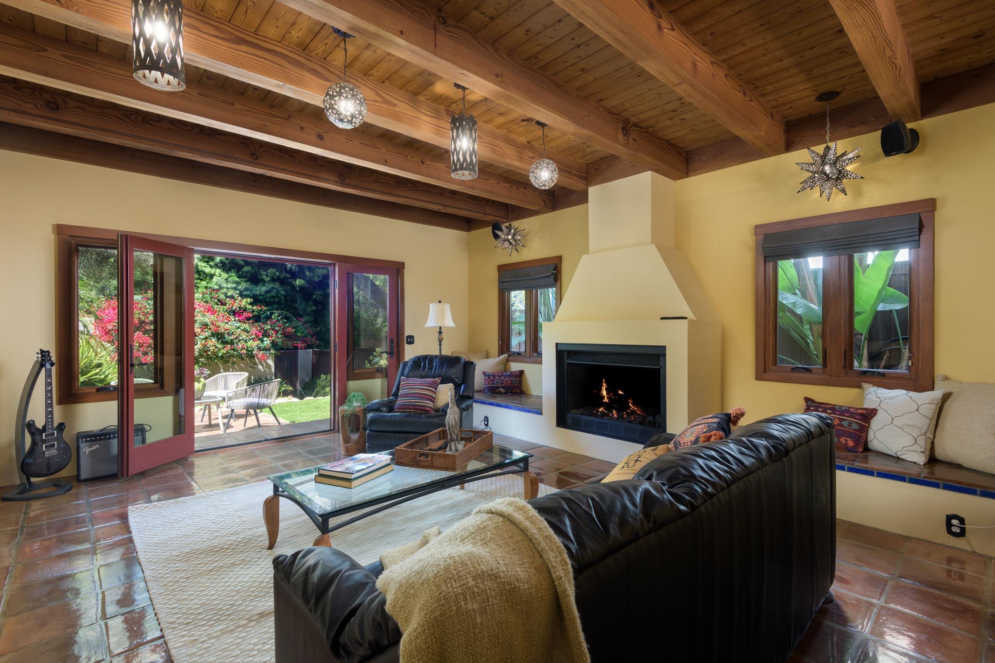 Santa Barbara, California 93101, United States, 4 Bedrooms Bedrooms, ,4 BathroomsBathrooms,Residential,Active,118669