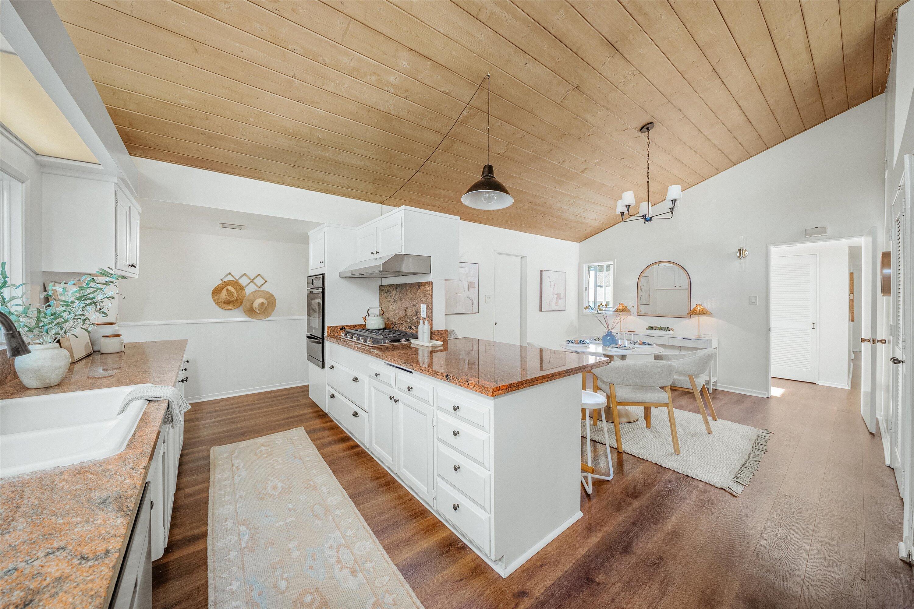 Santa Barbara, California 93110, United States, 4 Bedrooms Bedrooms, ,3 BathroomsBathrooms,Residential,Active,253471