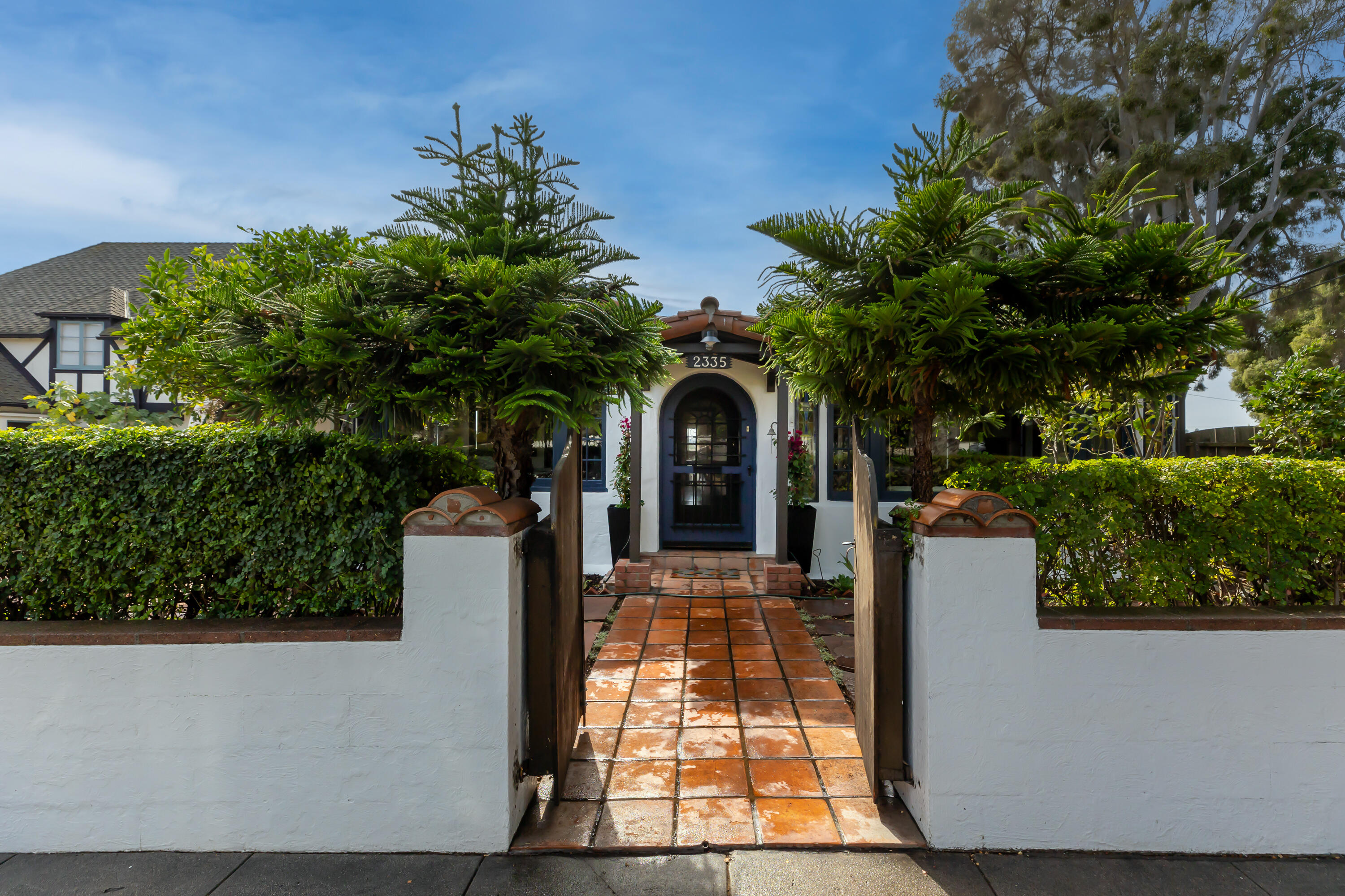 Santa Barbara, California 93105, United States, 3 Bedrooms Bedrooms, ,2 BathroomsBathrooms,Residential,Active,19760