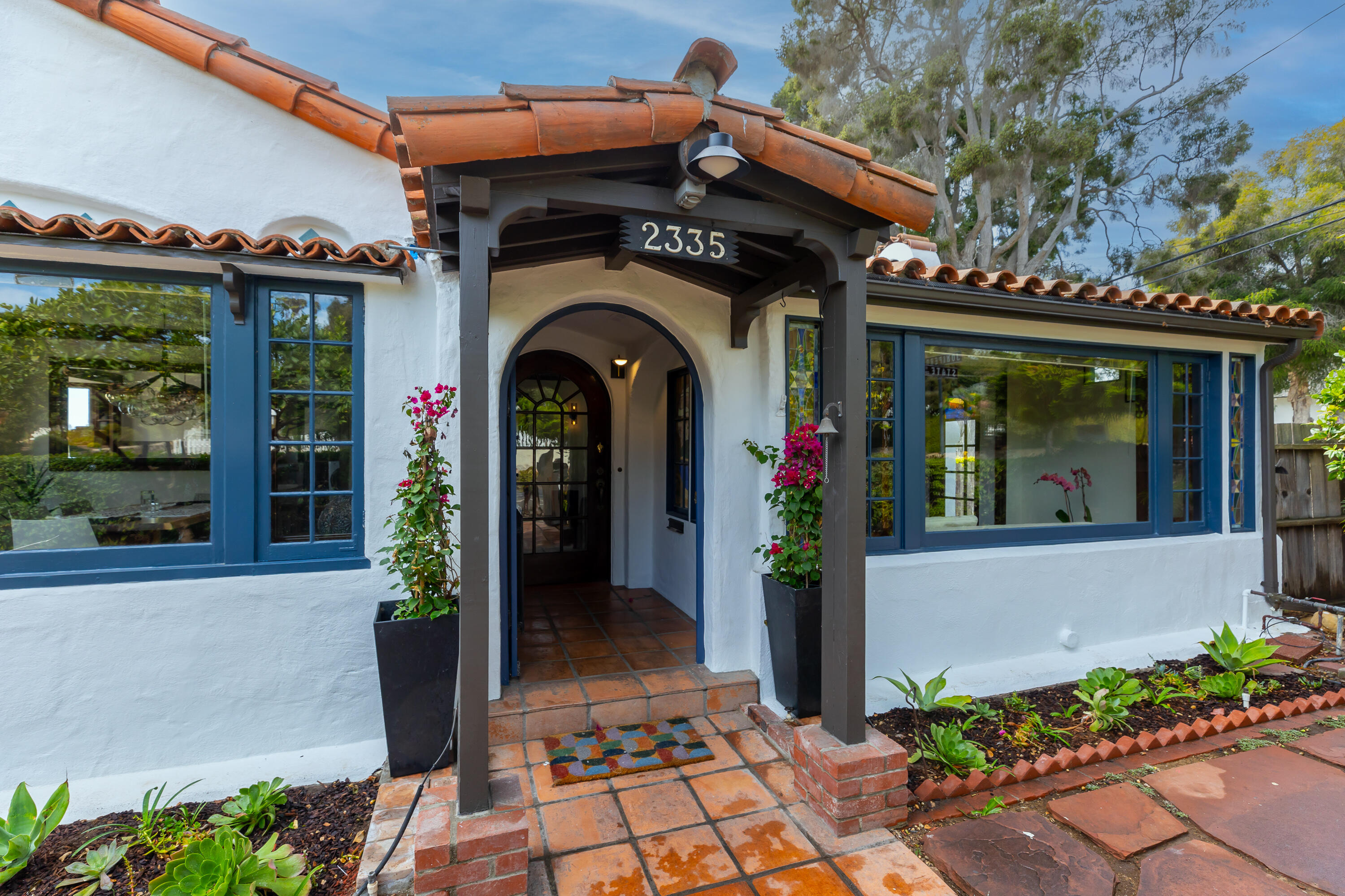 Santa Barbara, California 93105, United States, 3 Bedrooms Bedrooms, ,2 BathroomsBathrooms,Residential,Active,19760