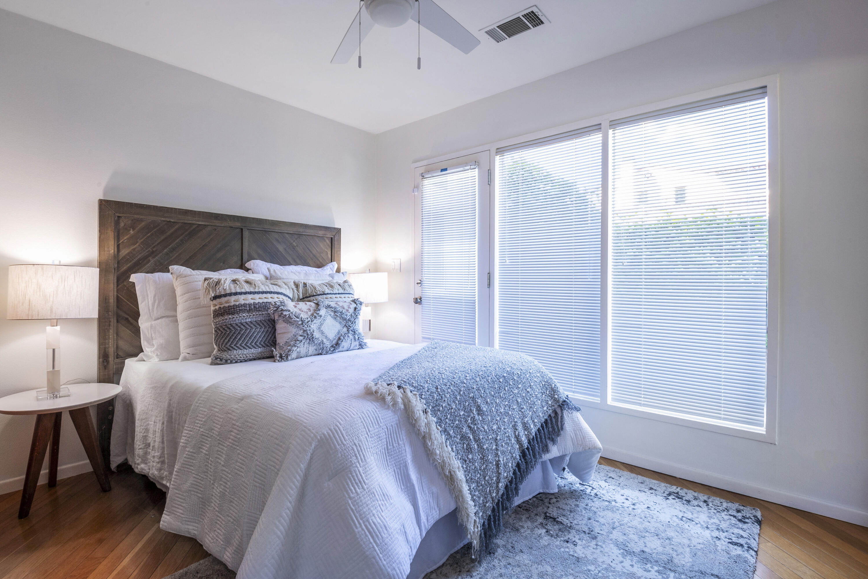 Santa Barbara, California 93105, United States, 3 Bedrooms Bedrooms, ,2 BathroomsBathrooms,Residential,Pending,89433