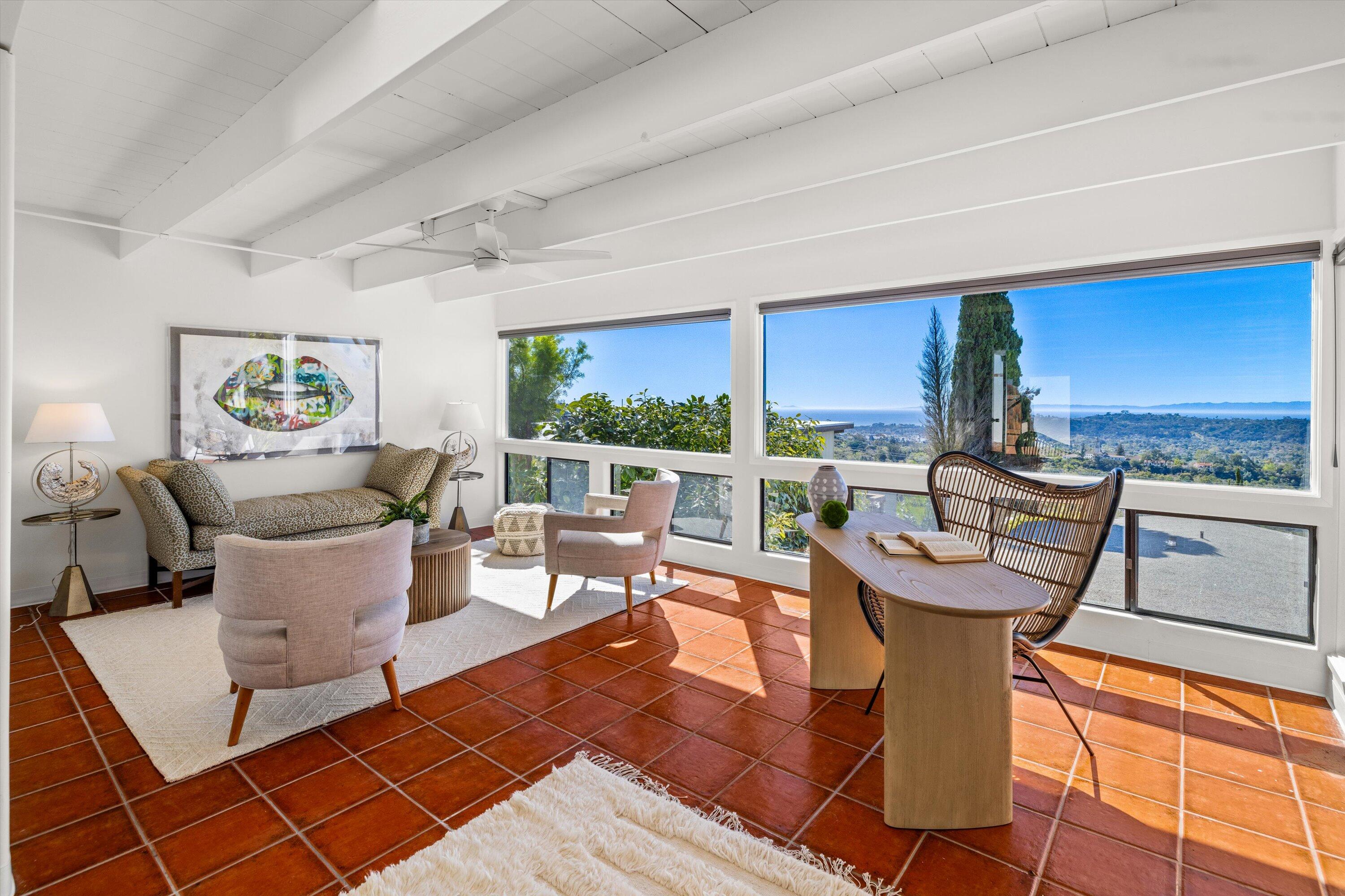 Santa Barbara, California 93105, United States, 3 Bedrooms Bedrooms, ,2 BathroomsBathrooms,Residential,Pending,89433