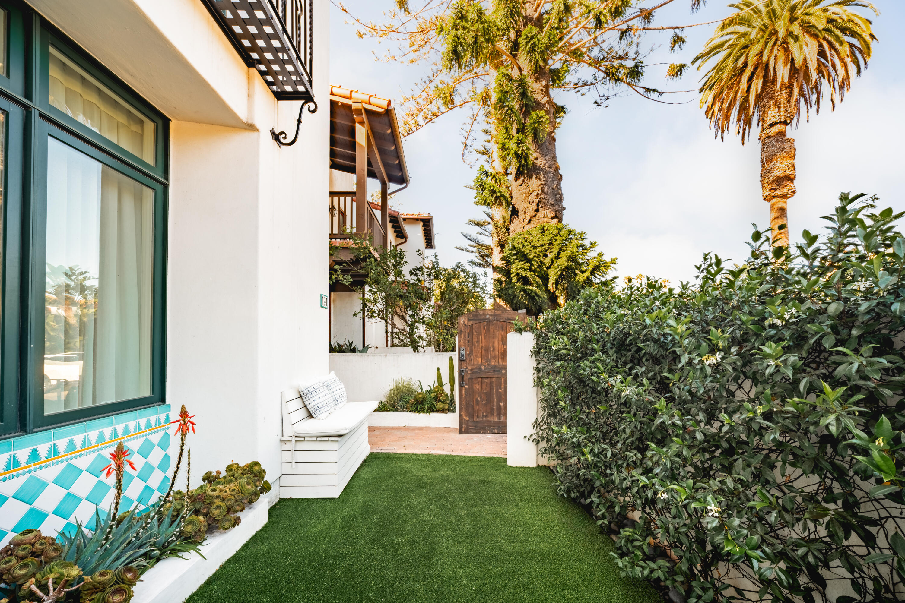 Santa Barbara, California 93101, United States, 3 Bedrooms Bedrooms, ,3 BathroomsBathrooms,Residential,Active,202602