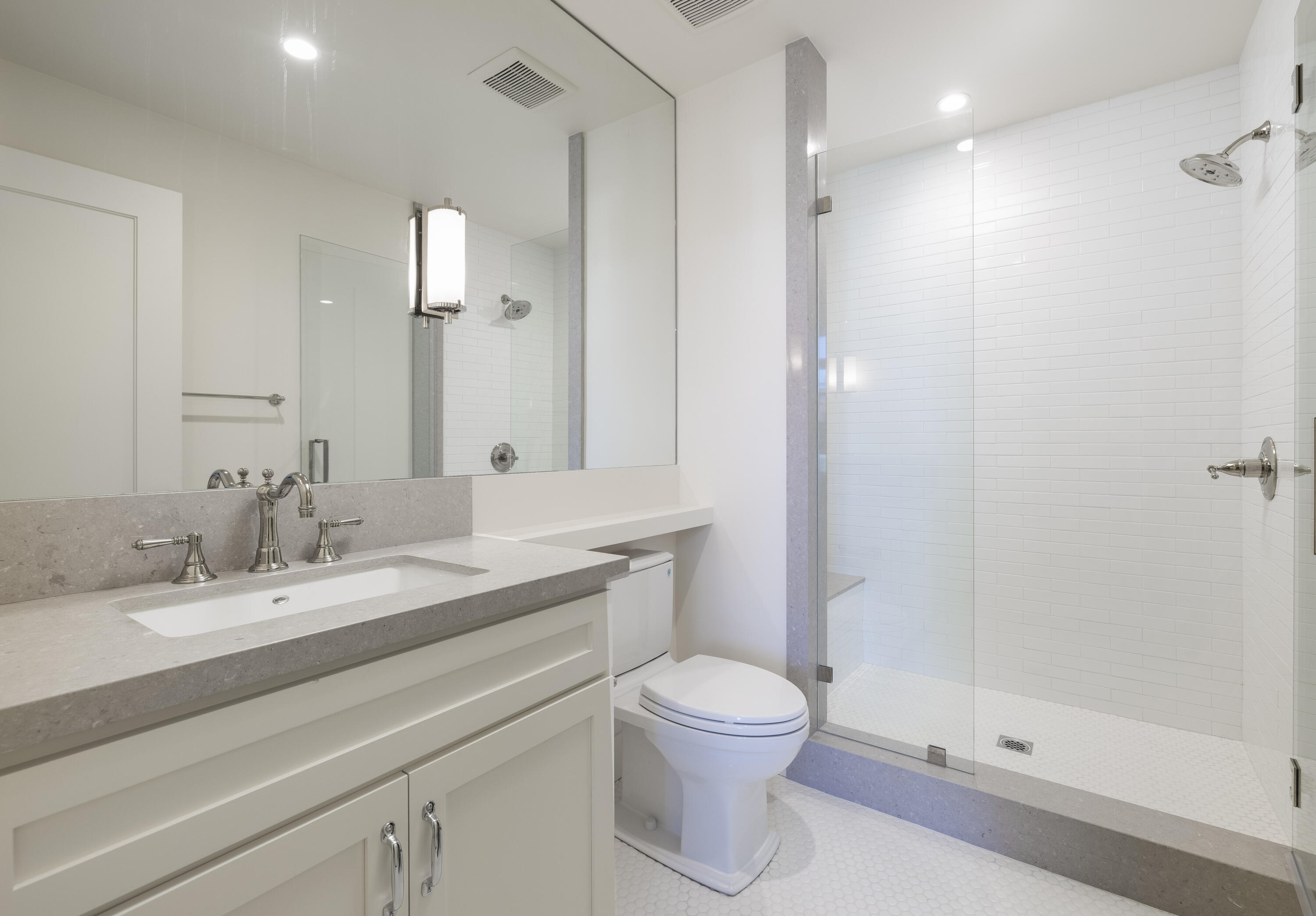 Santa Barbara, California 93101, United States, 3 Bedrooms Bedrooms, ,3 BathroomsBathrooms,Residential,Active,202602