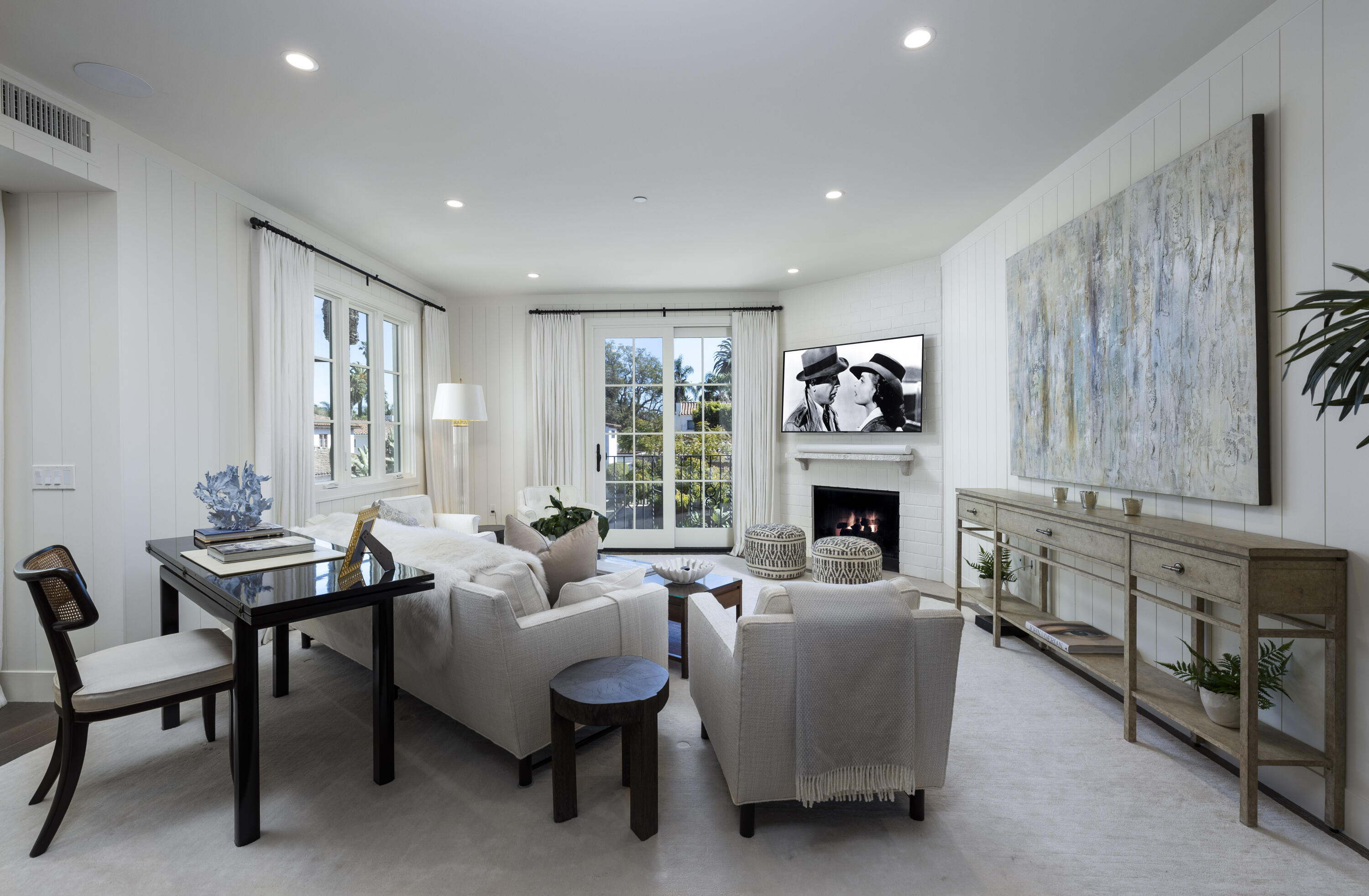 Santa Barbara, California 93101, United States, 3 Bedrooms Bedrooms, ,3 BathroomsBathrooms,Residential,Active,202602