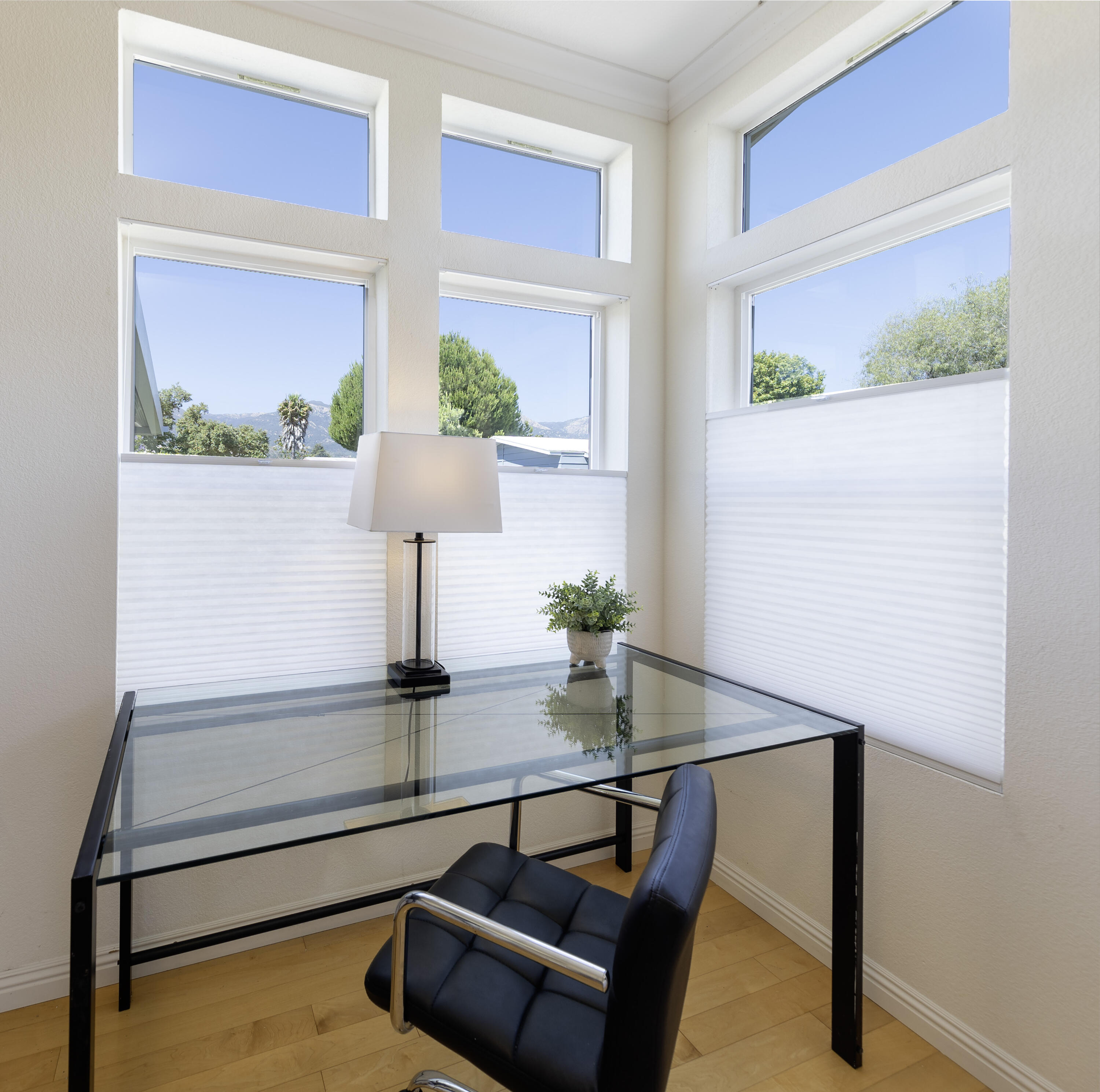 Santa Barbara, California 93110, United States, 2 Bedrooms Bedrooms, ,2 BathroomsBathrooms,Residential,Pending,19056