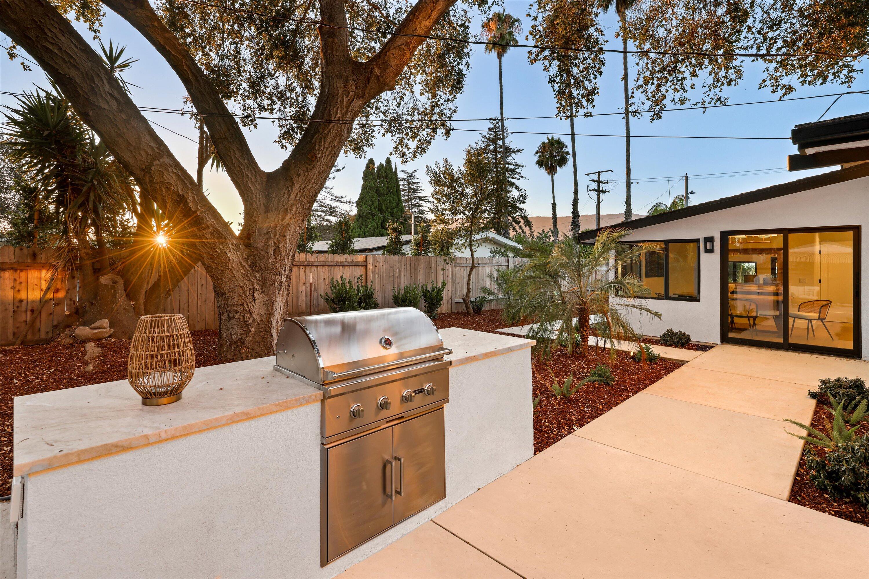 Santa Barbara, California 93111, United States, 5 Bedrooms Bedrooms, ,6 BathroomsBathrooms,Residential,Active,199463