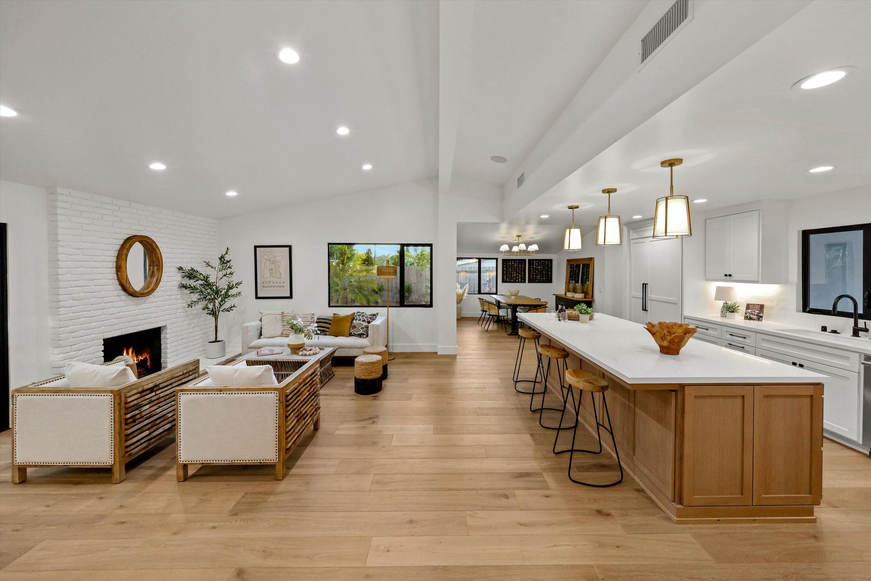 Santa Barbara, California 93111, United States, 5 Bedrooms Bedrooms, ,6 BathroomsBathrooms,Residential,Active,199463