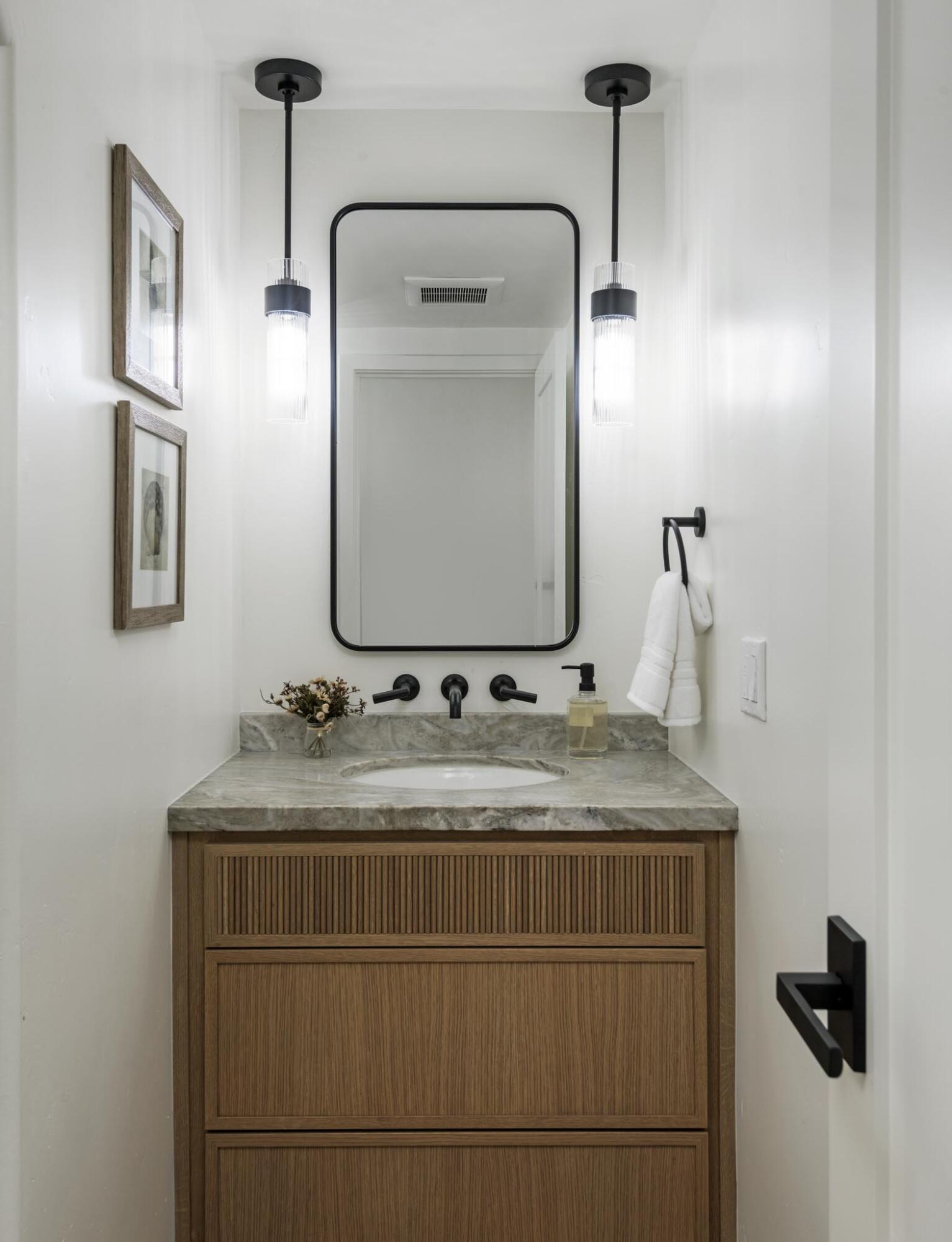 Santa Barbara, California 93111, United States, 5 Bedrooms Bedrooms, ,6 BathroomsBathrooms,Residential,Active,199463