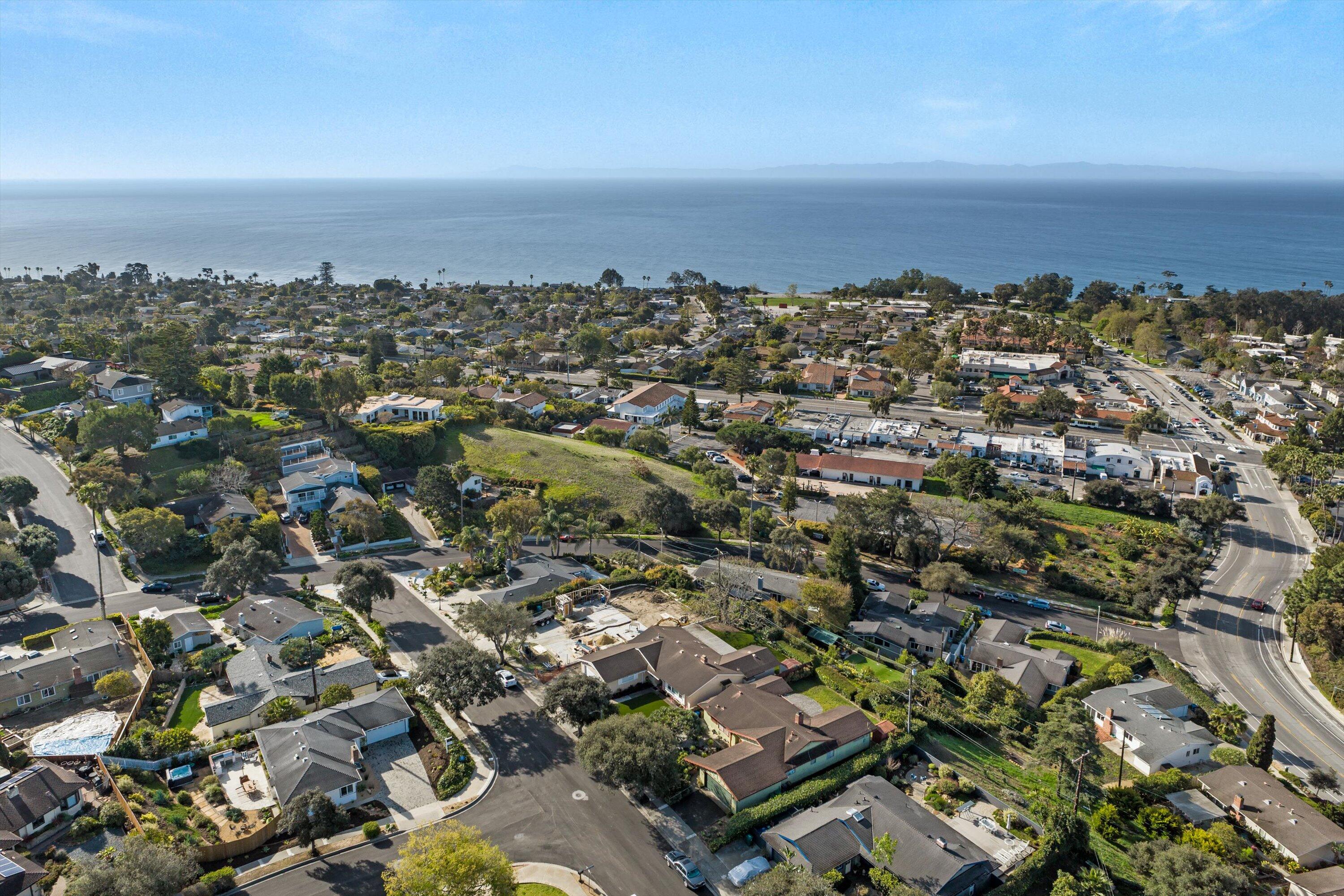 Santa Barbara, California 93109, United States, 3 Bedrooms Bedrooms, ,2 BathroomsBathrooms,Residential,Active,88534