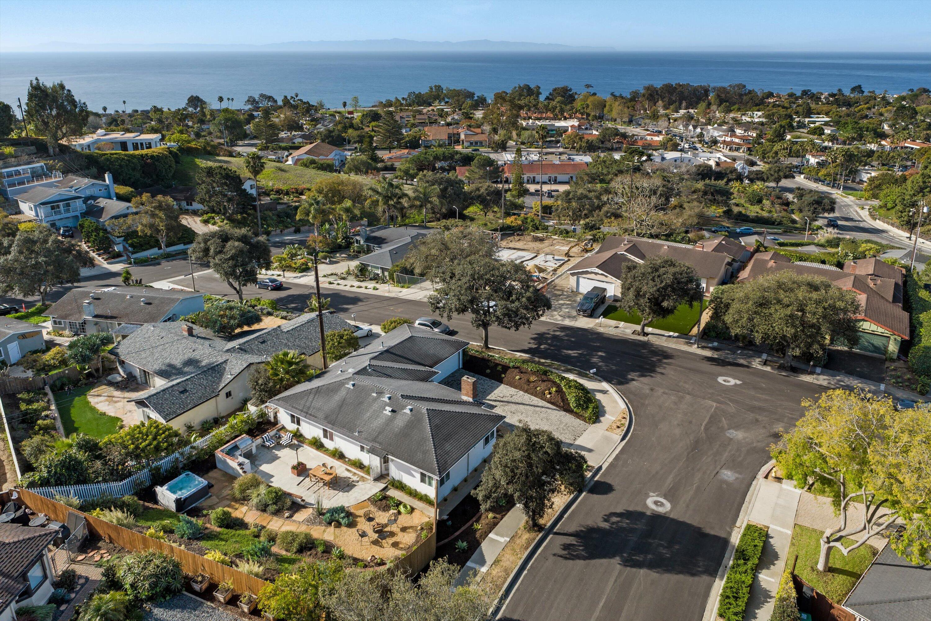 Santa Barbara, California 93109, United States, 3 Bedrooms Bedrooms, ,2 BathroomsBathrooms,Residential,Active,88534