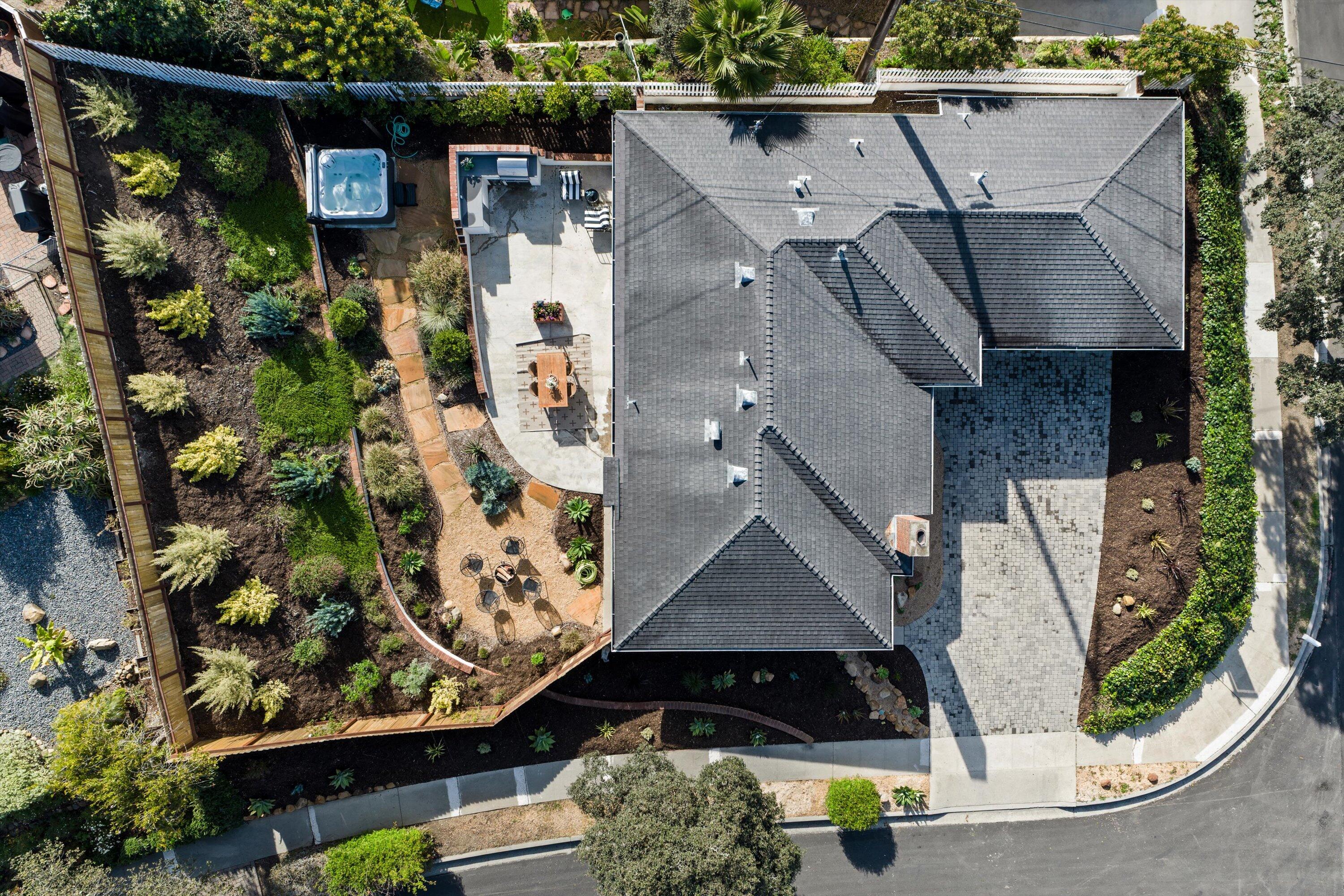 Santa Barbara, California 93109, United States, 3 Bedrooms Bedrooms, ,2 BathroomsBathrooms,Residential,Active,88534