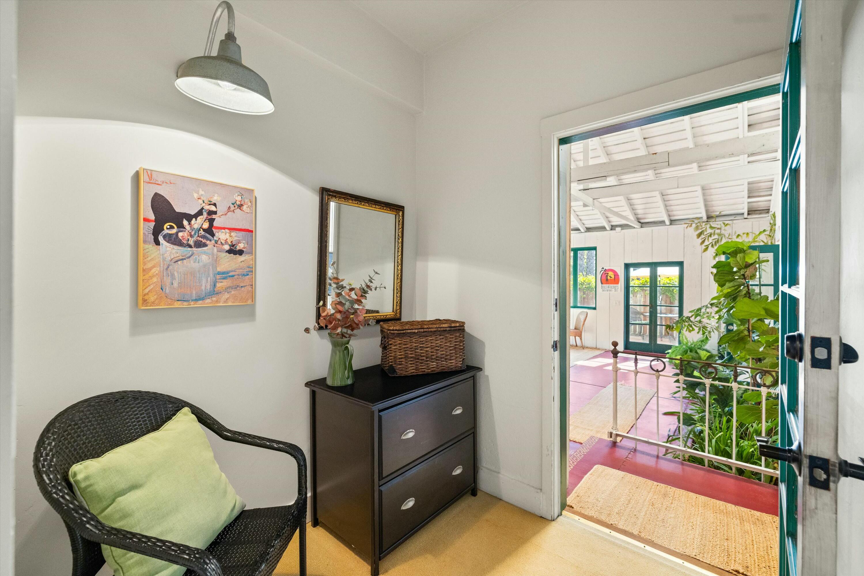 Santa Barbara, California 93110, United States, 5 Bedrooms Bedrooms, ,3 BathroomsBathrooms,Residential,Pending,1959