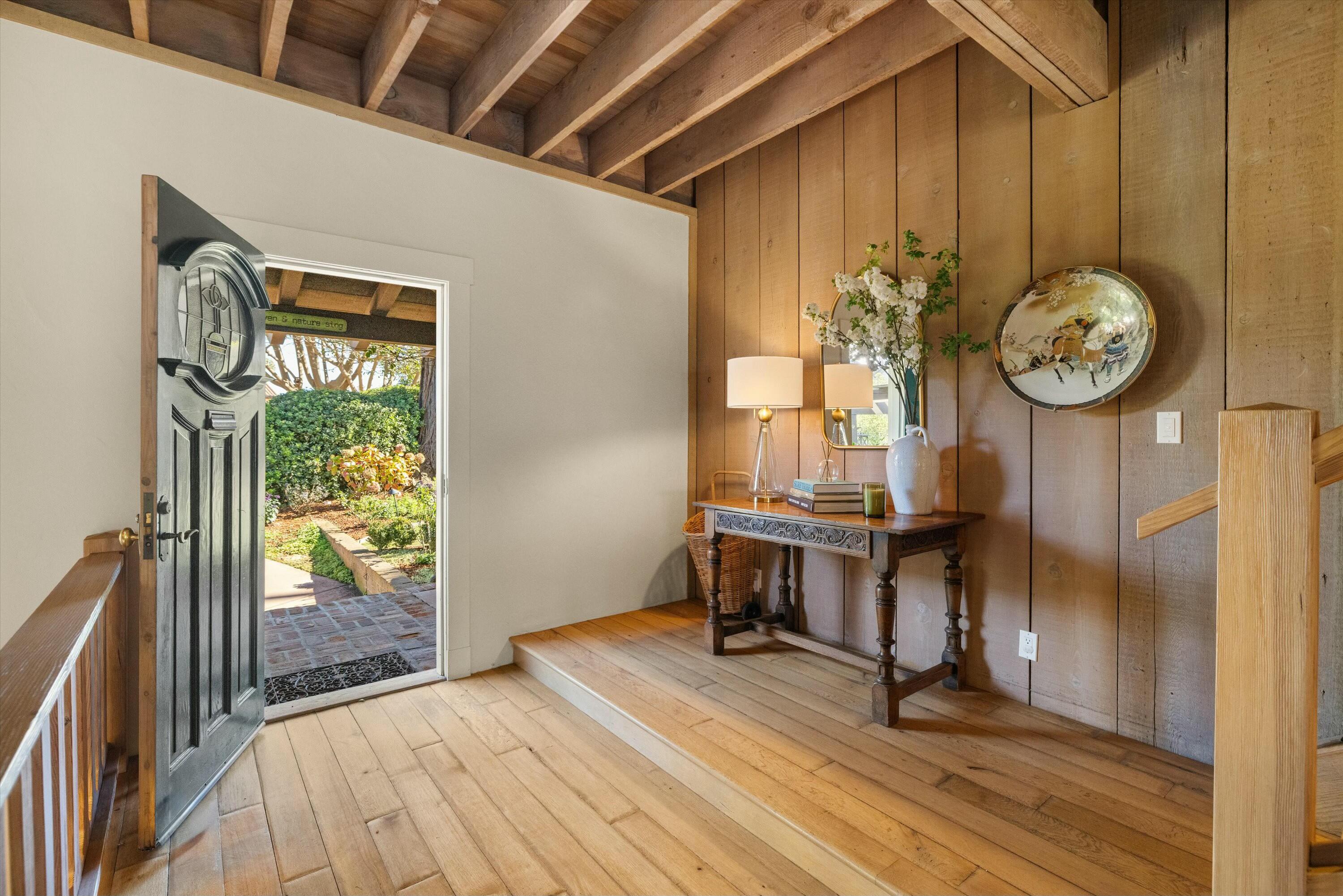 Santa Barbara, California 93110, United States, 5 Bedrooms Bedrooms, ,3 BathroomsBathrooms,Residential,Pending,1959