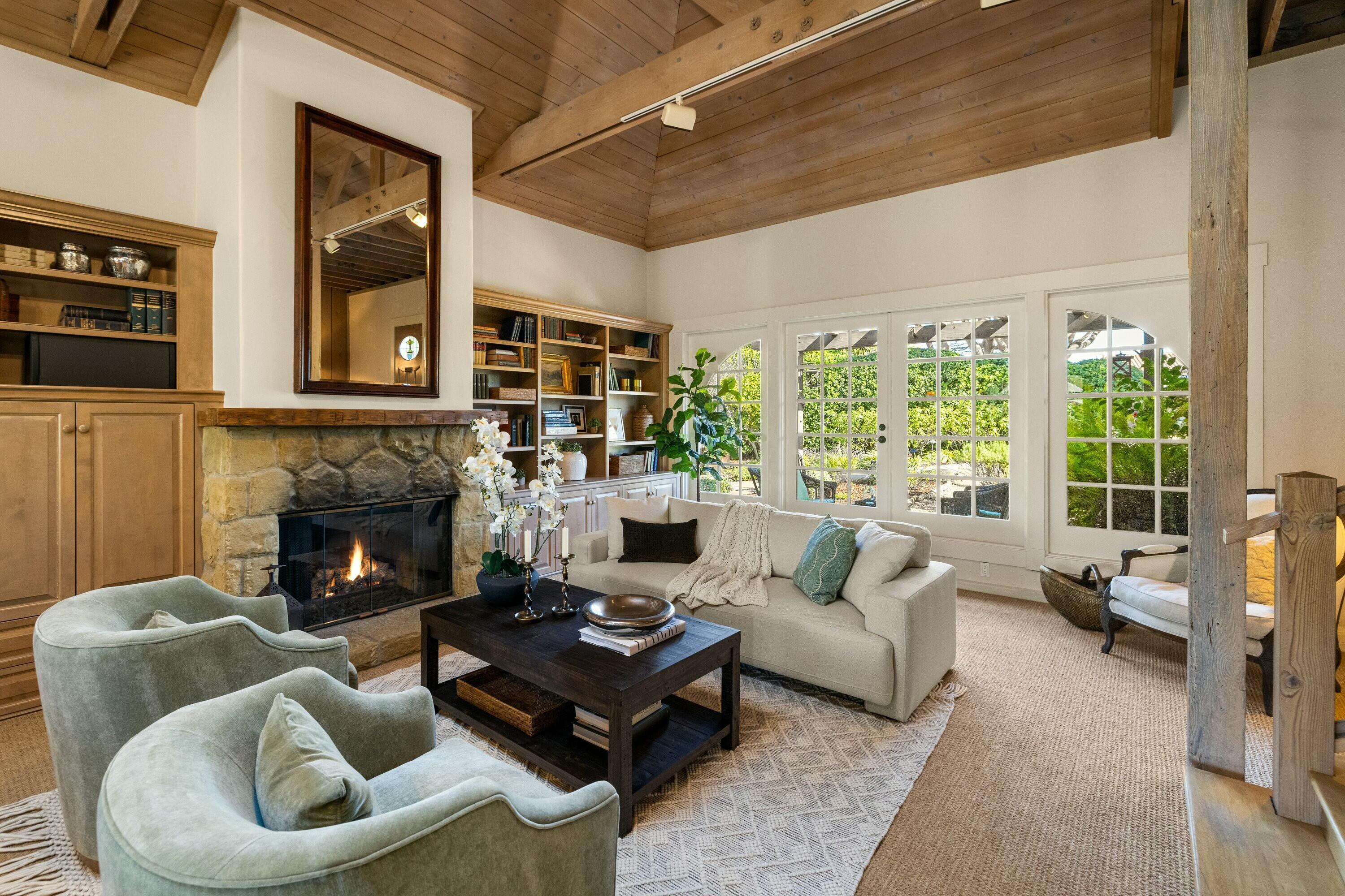 Santa Barbara, California 93110, United States, 5 Bedrooms Bedrooms, ,3 BathroomsBathrooms,Residential,Pending,1959