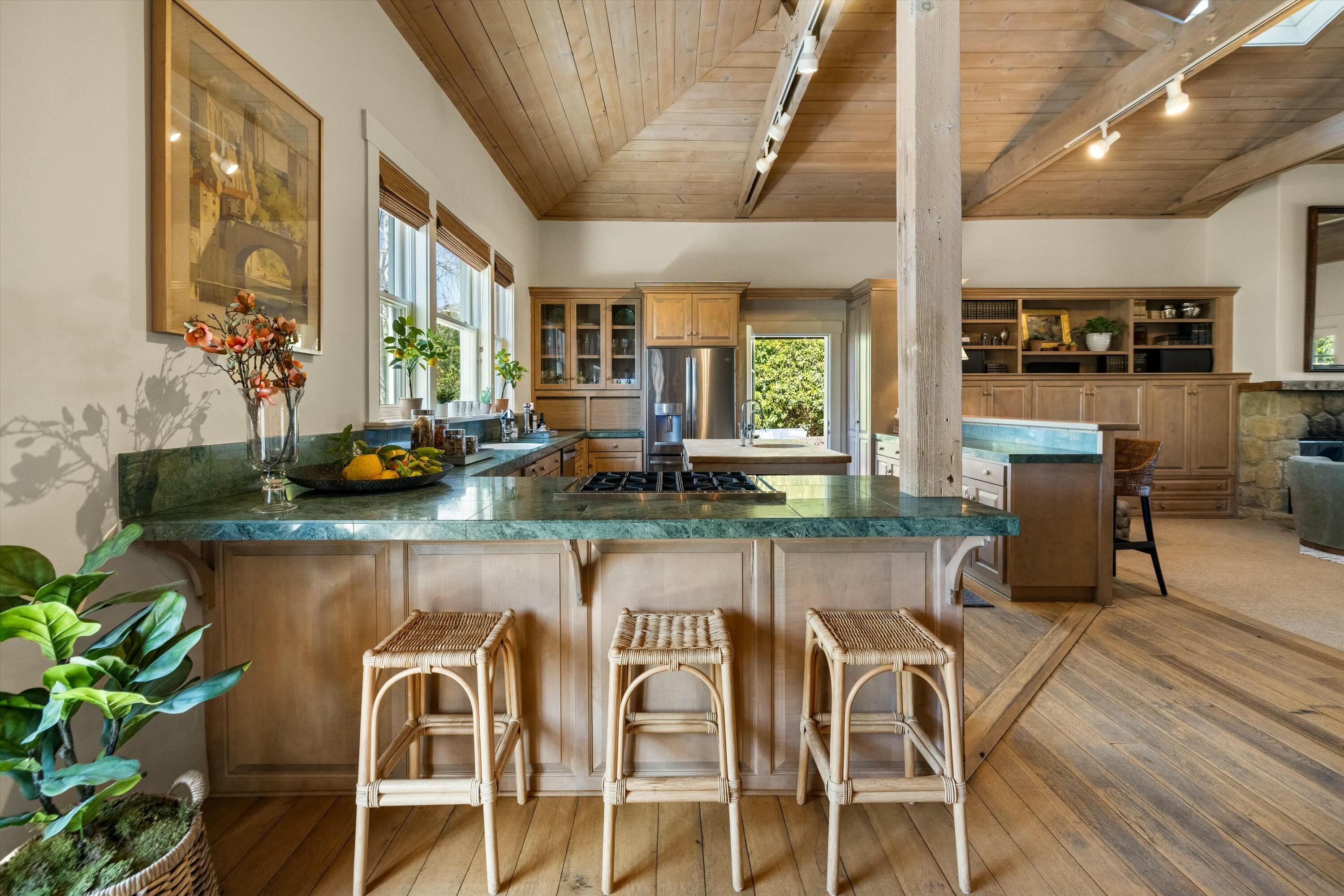 Santa Barbara, California 93110, United States, 5 Bedrooms Bedrooms, ,3 BathroomsBathrooms,Residential,Pending,1959