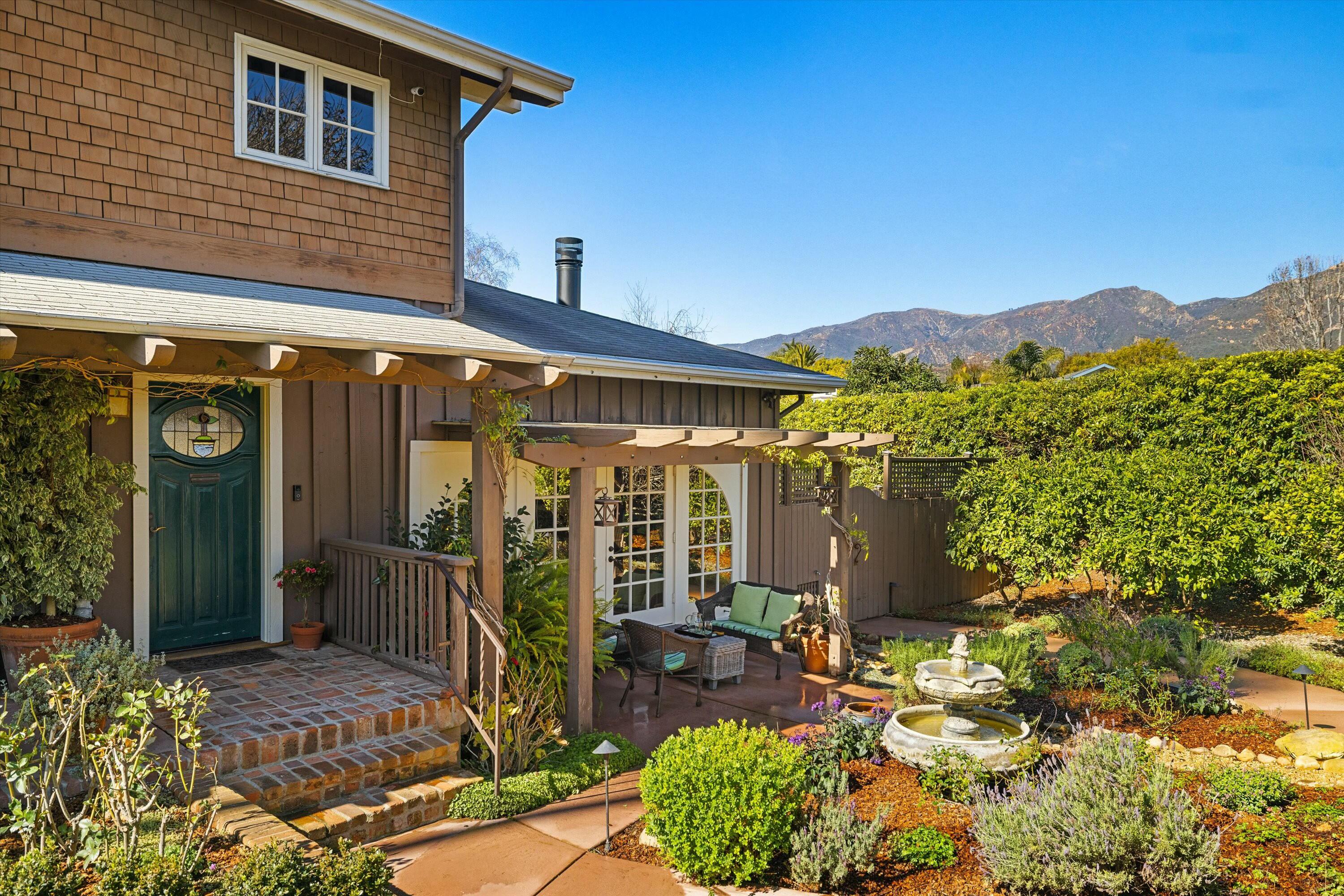 Santa Barbara, California 93110, United States, 5 Bedrooms Bedrooms, ,3 BathroomsBathrooms,Residential,Pending,1959